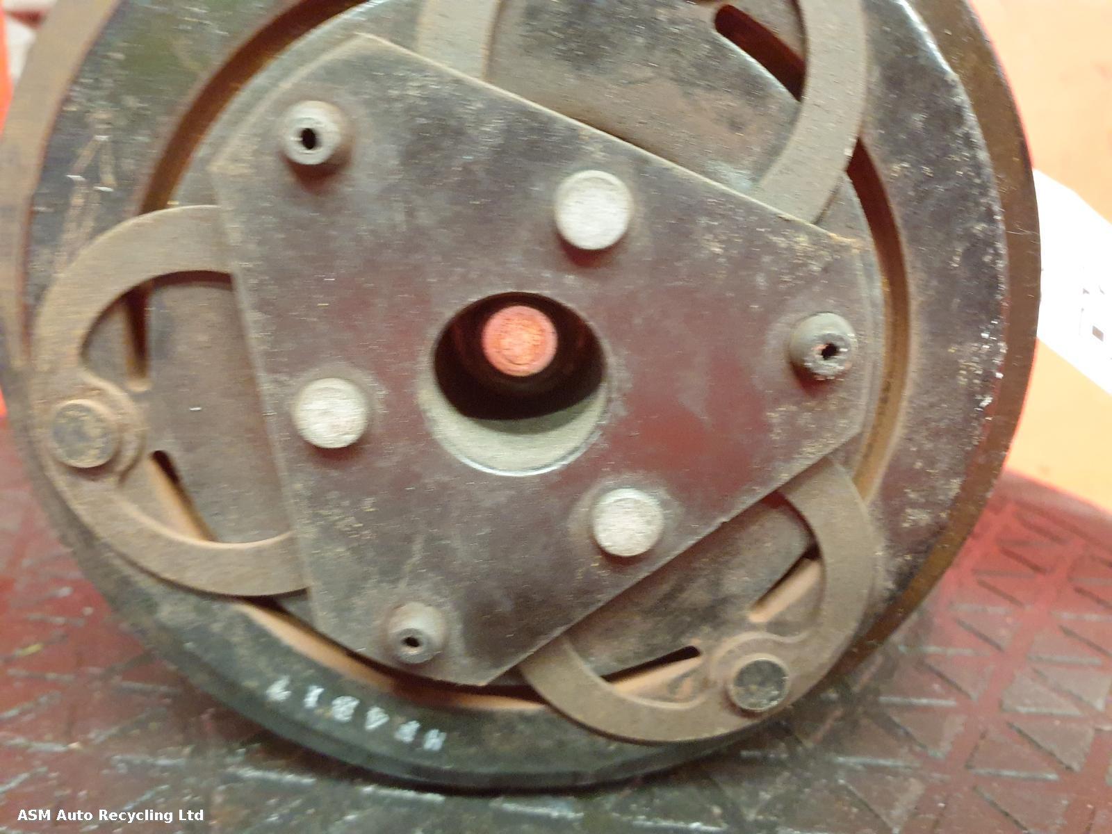 View Auto part Compressor Nissan Note 2015