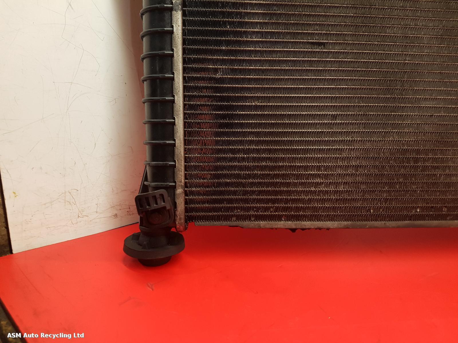 View Auto part Radiator Vauxhall Antara 2007