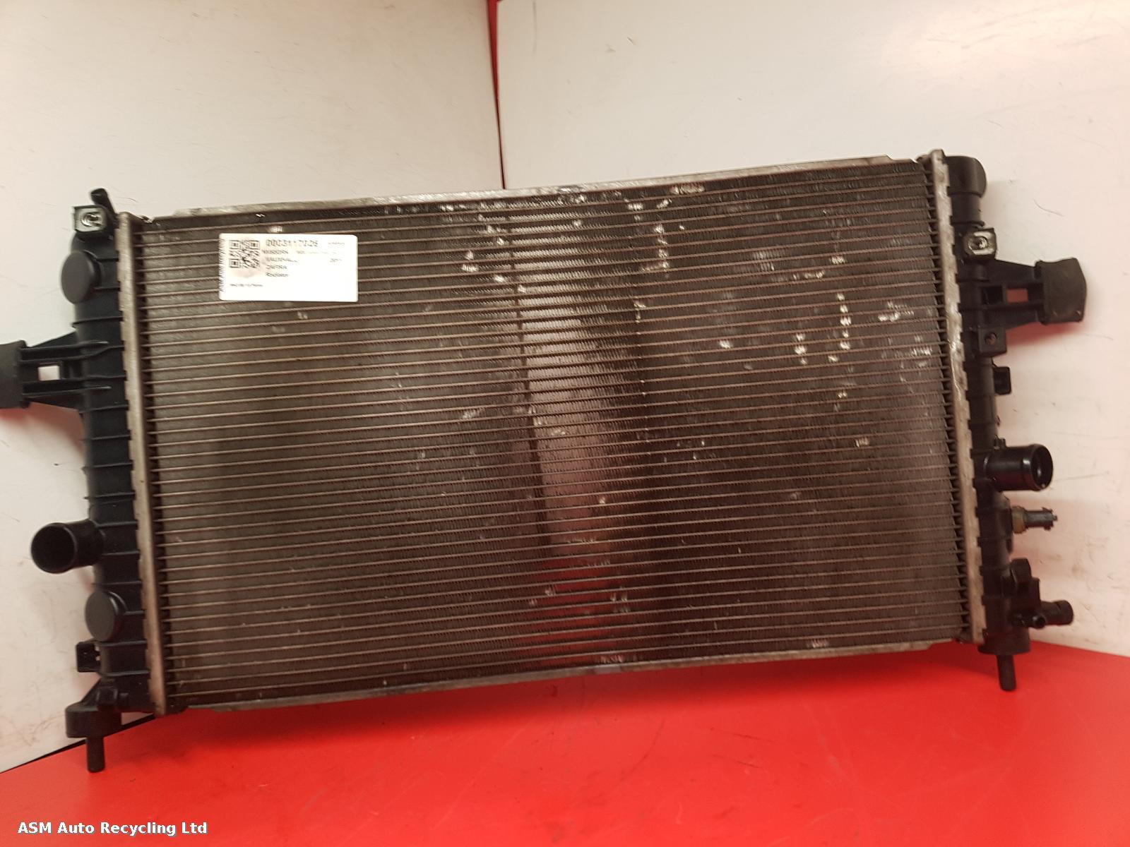View Auto part Radiator Vauxhall Zafira 2011