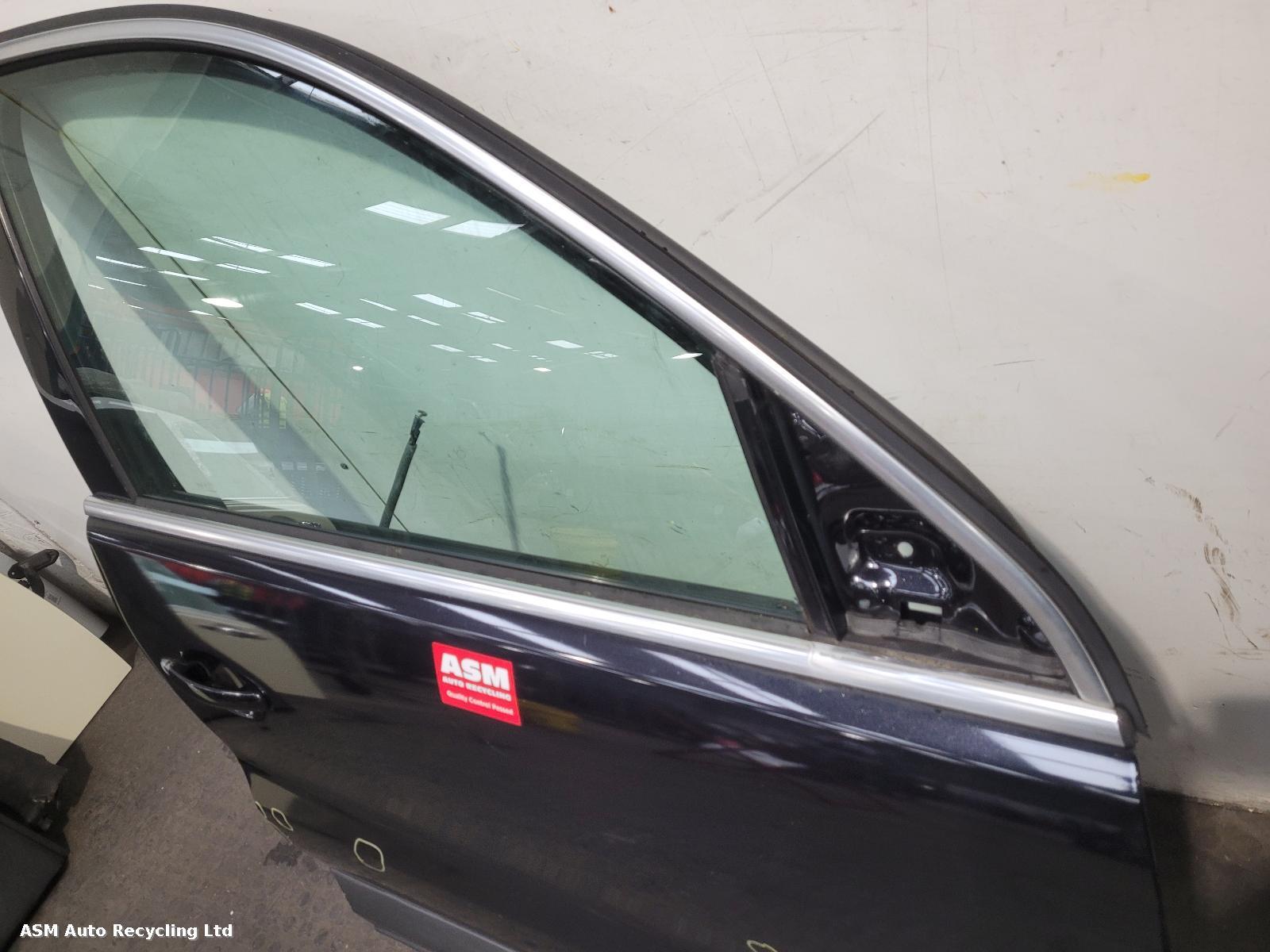 View Auto part R Front Door Volkswagen Tiguan 2009
