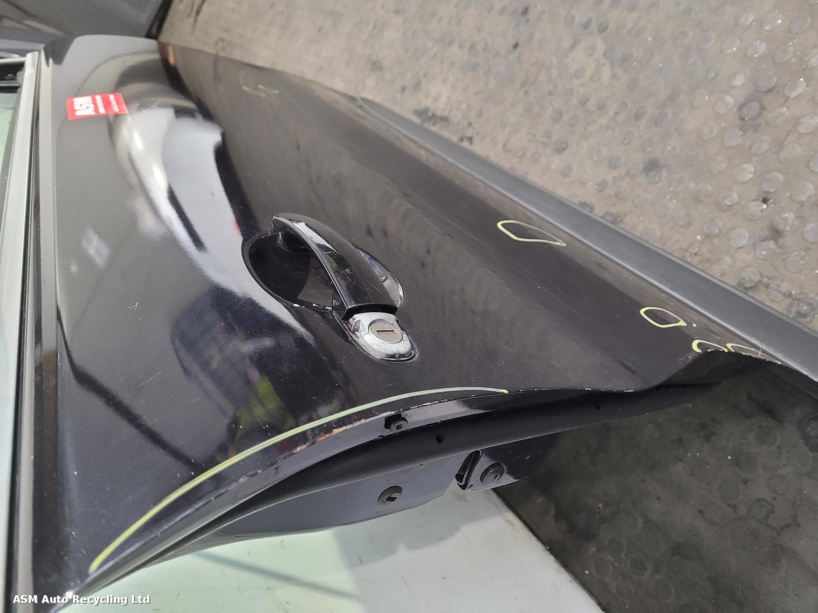 View Auto part R Front Door Volkswagen Tiguan 2009
