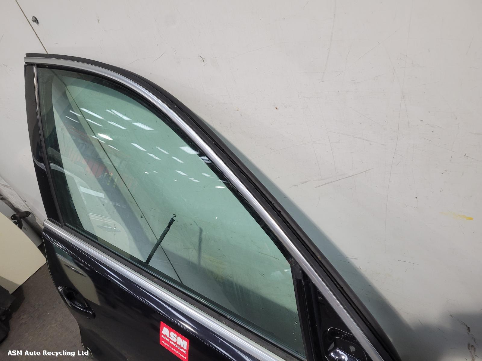 View Auto part R Front Door Volkswagen Tiguan 2009