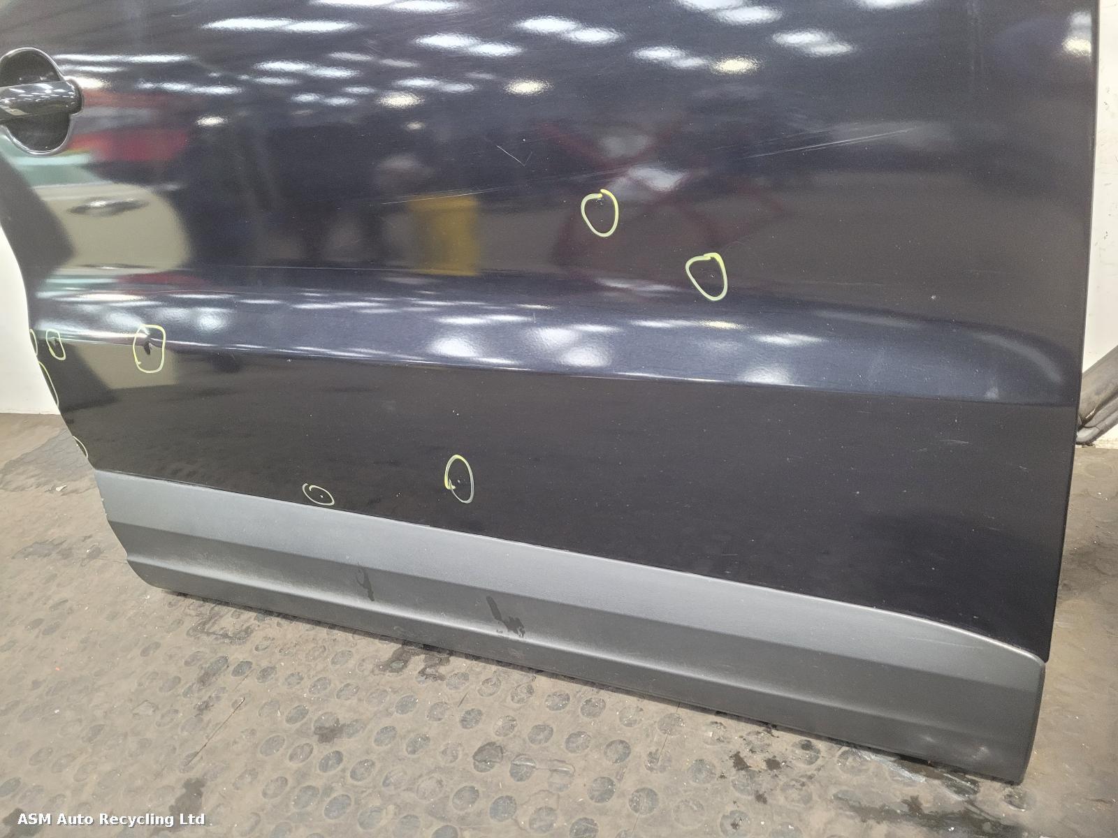 View Auto part R Front Door Volkswagen Tiguan 2009