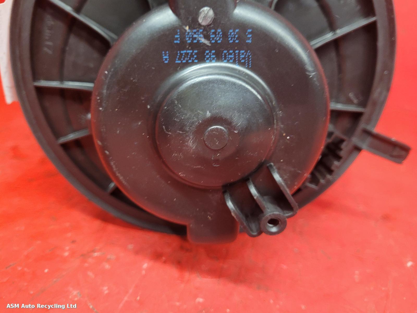 View Auto part Heater Motor/Assembly Volkswagen Tiguan 2009