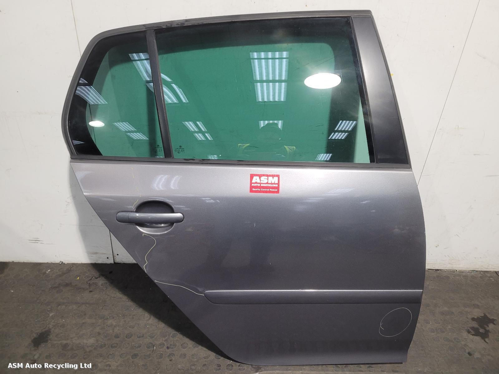 View Auto part R Rear Door Volkswagen Golf 2007
