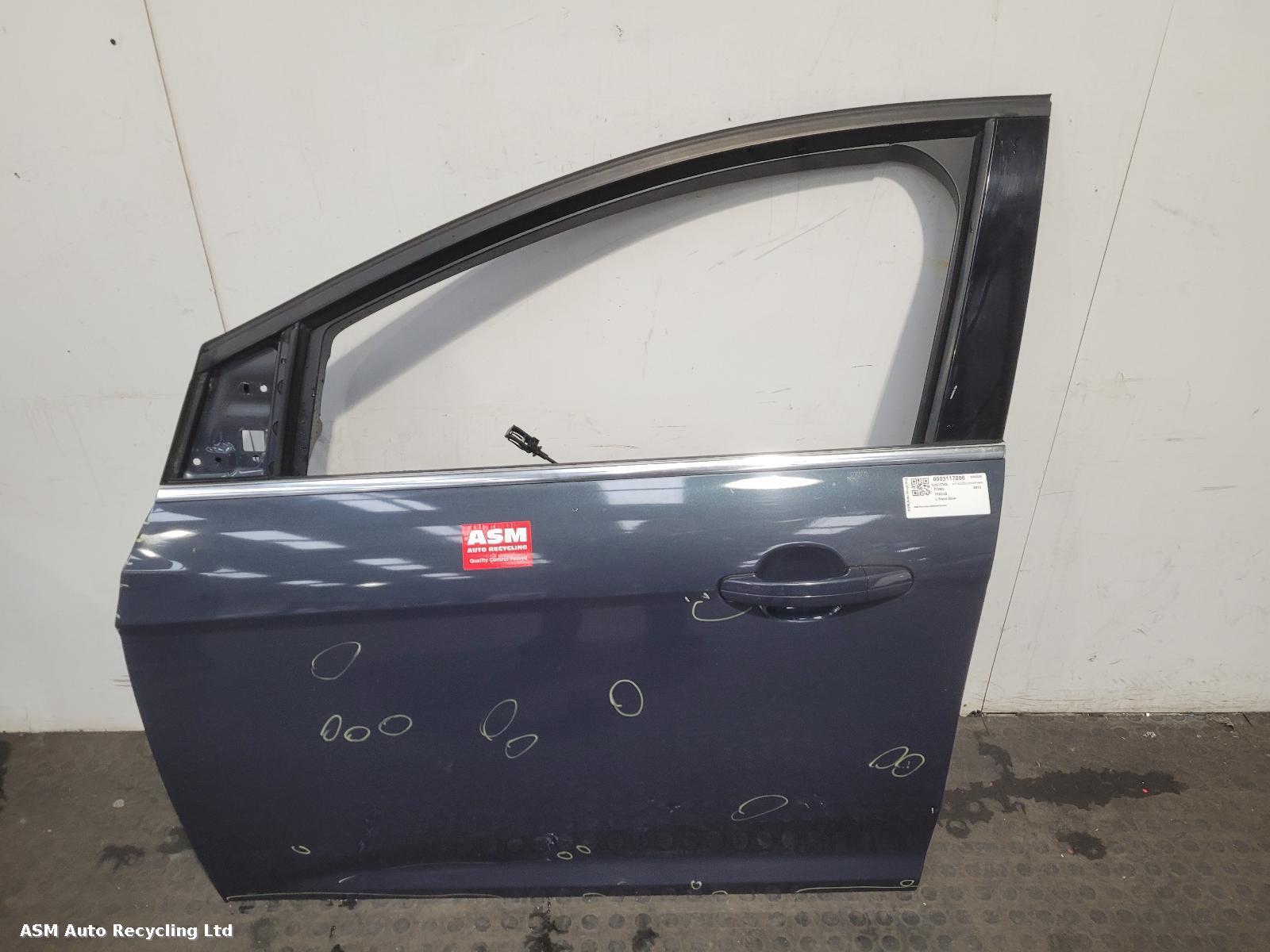 View Auto part L Front Door Ford Focus 2012