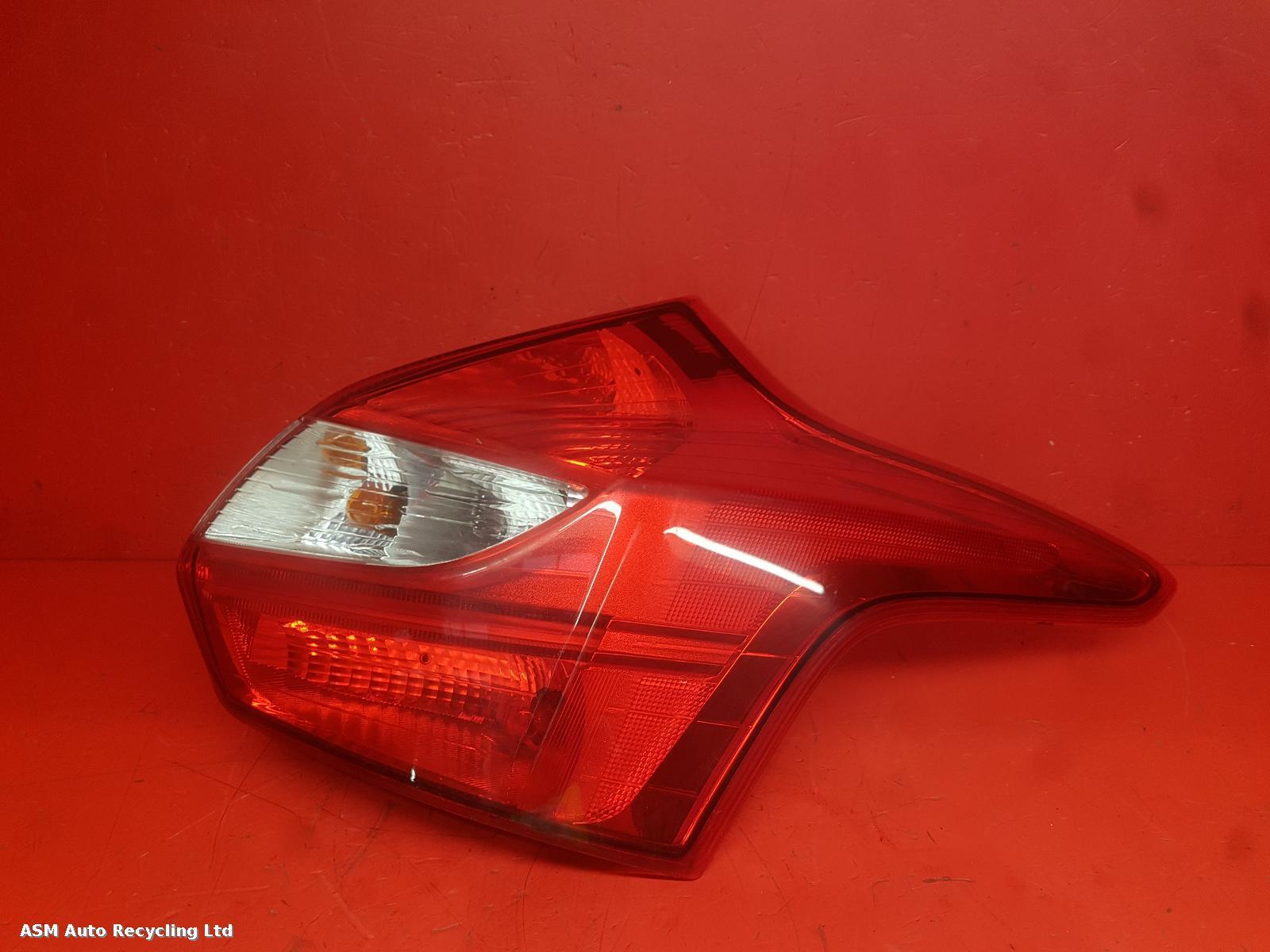 View Auto part R Taillight Ford Focus 2012