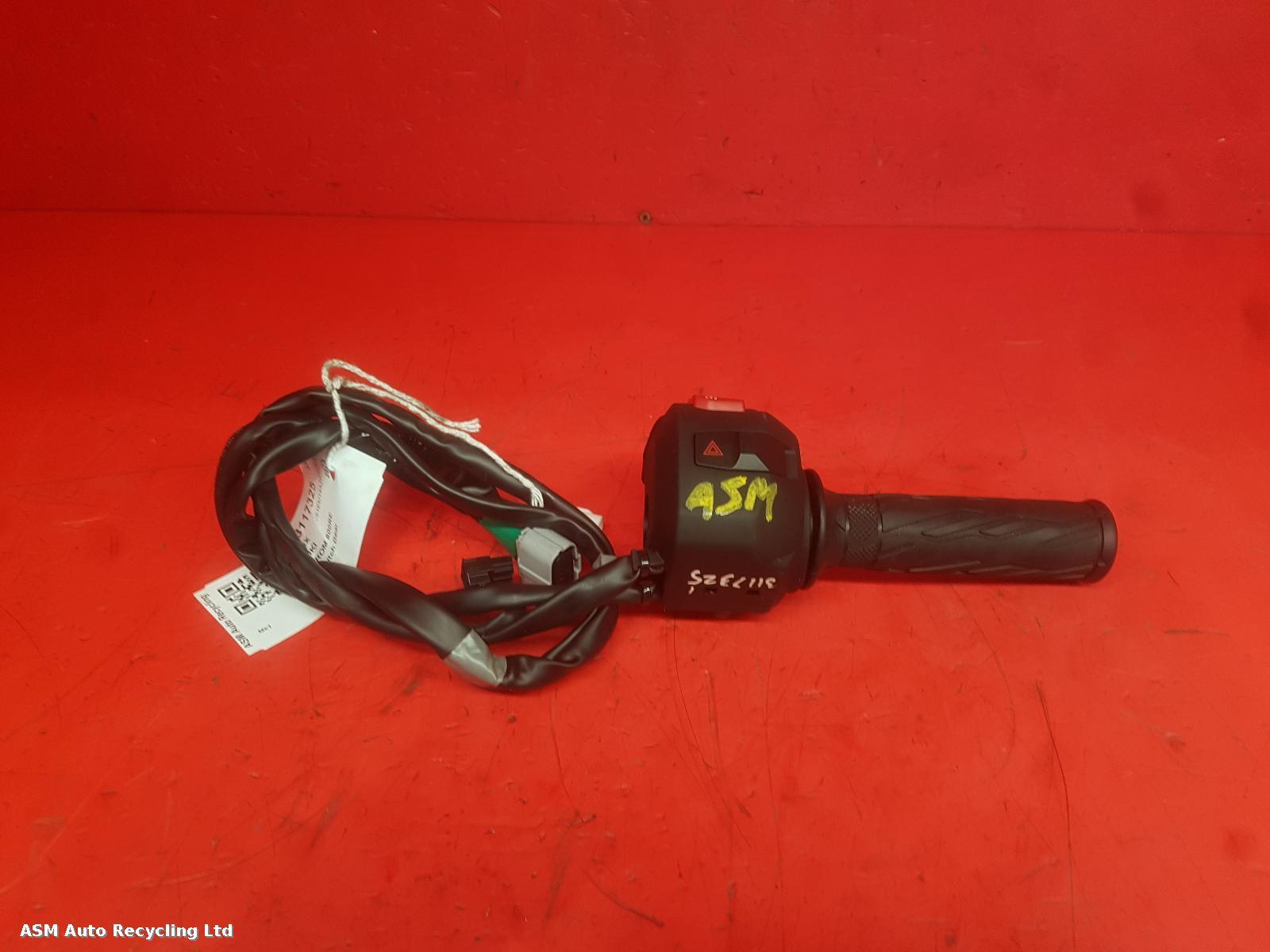 View Auto part RH Switch Gear Suzuki V-strom 800re 2023
