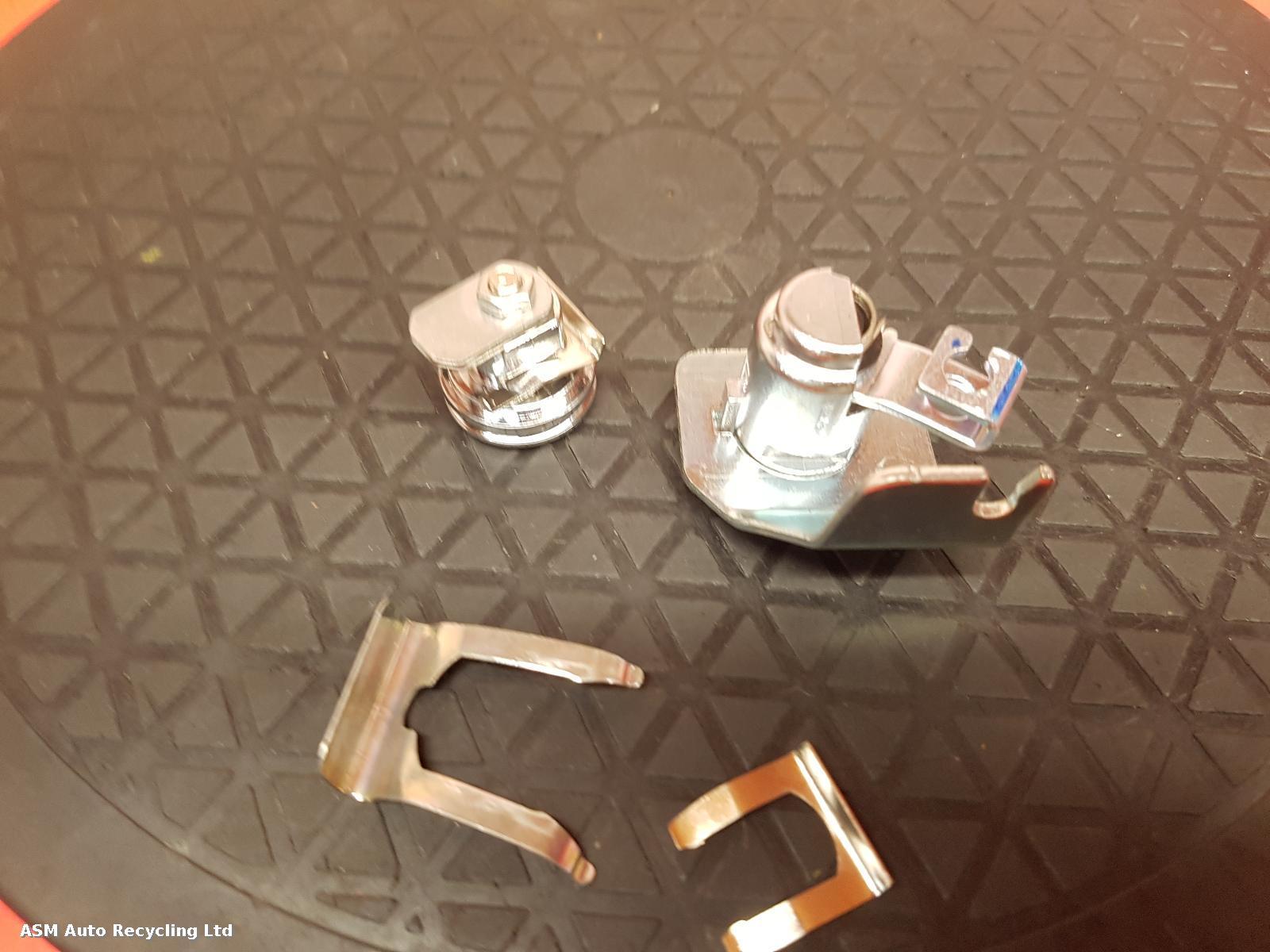 View Auto part Comp.Lock Set + Keys Suzuki V-strom 800re 2023
