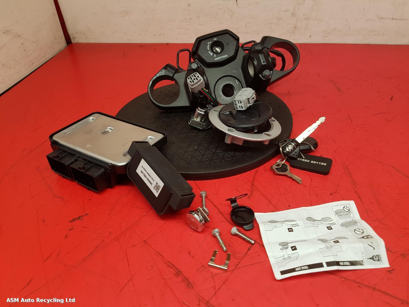 View Auto part Comp.Lock Set + Keys Suzuki V-strom 800re 2023