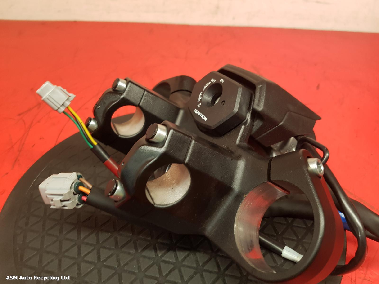 View Auto part Comp.Lock Set + Keys Suzuki V-strom 800re 2023