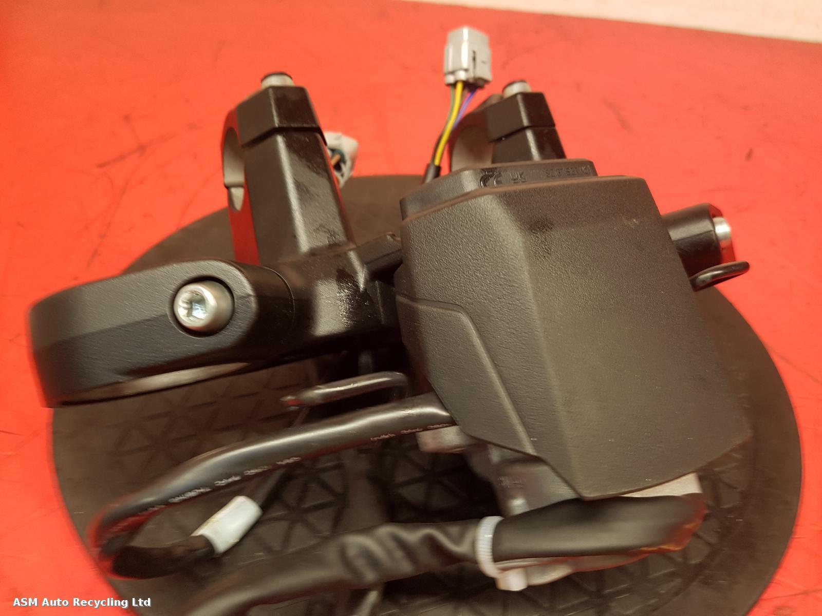 View Auto part Comp.Lock Set + Keys Suzuki V-strom 800re 2023
