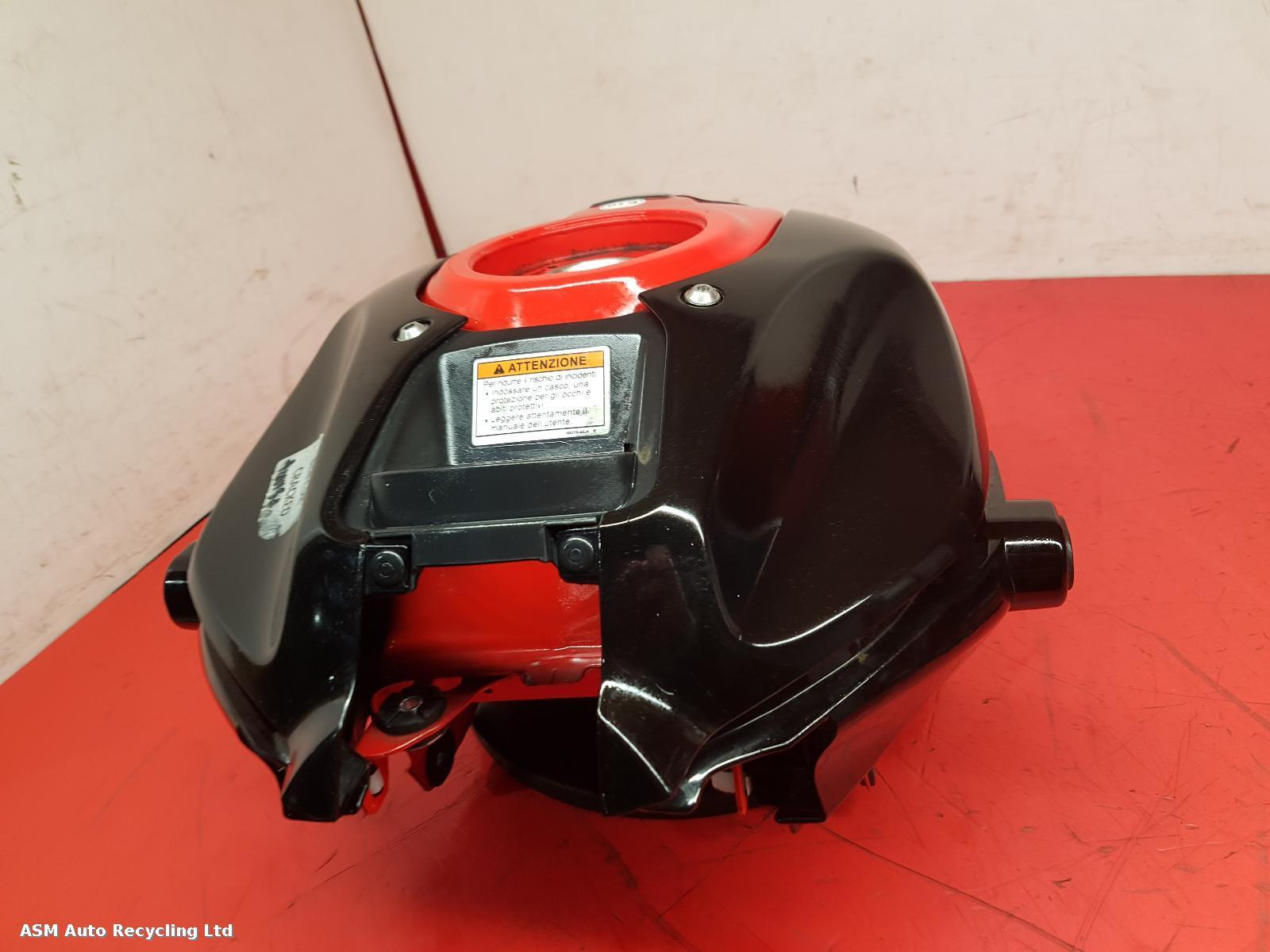 View Auto part Fuel Tank Suzuki Gsxs 125 2017
