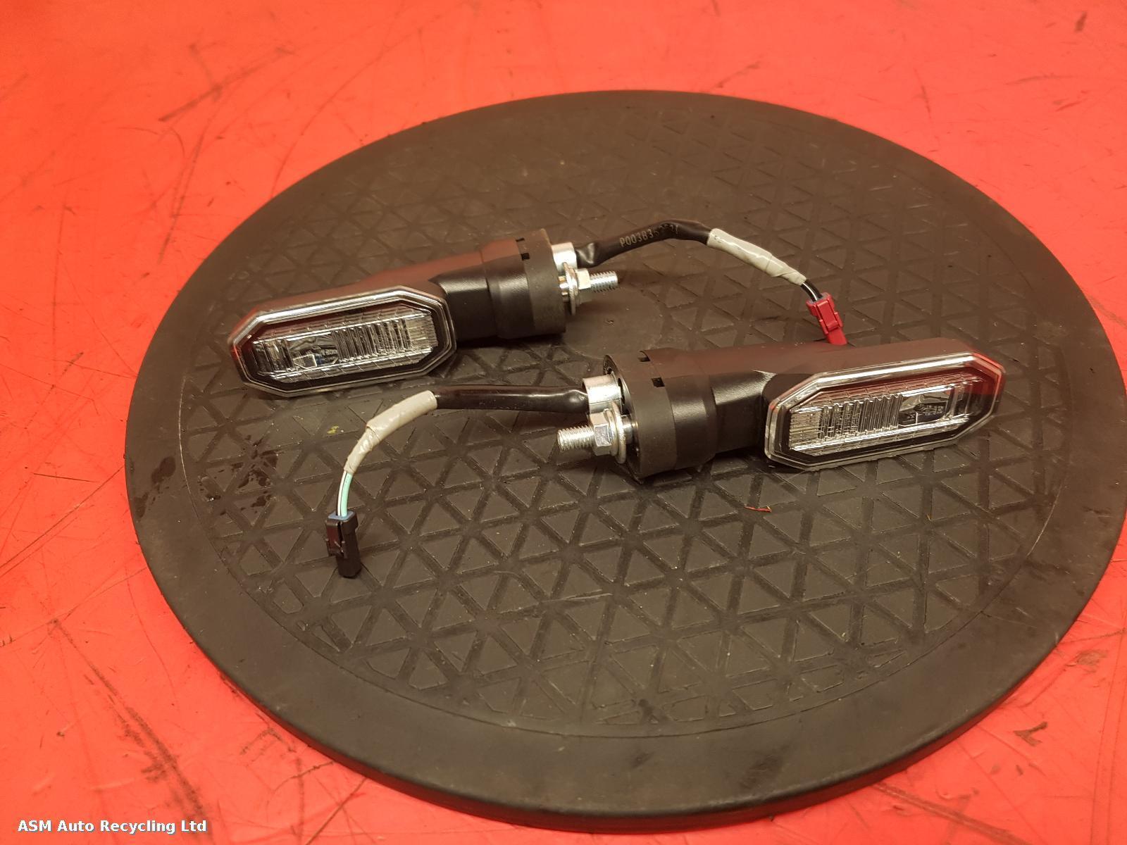 View Auto part L Repeater Lamp Suzuki V-strom 800re 2023