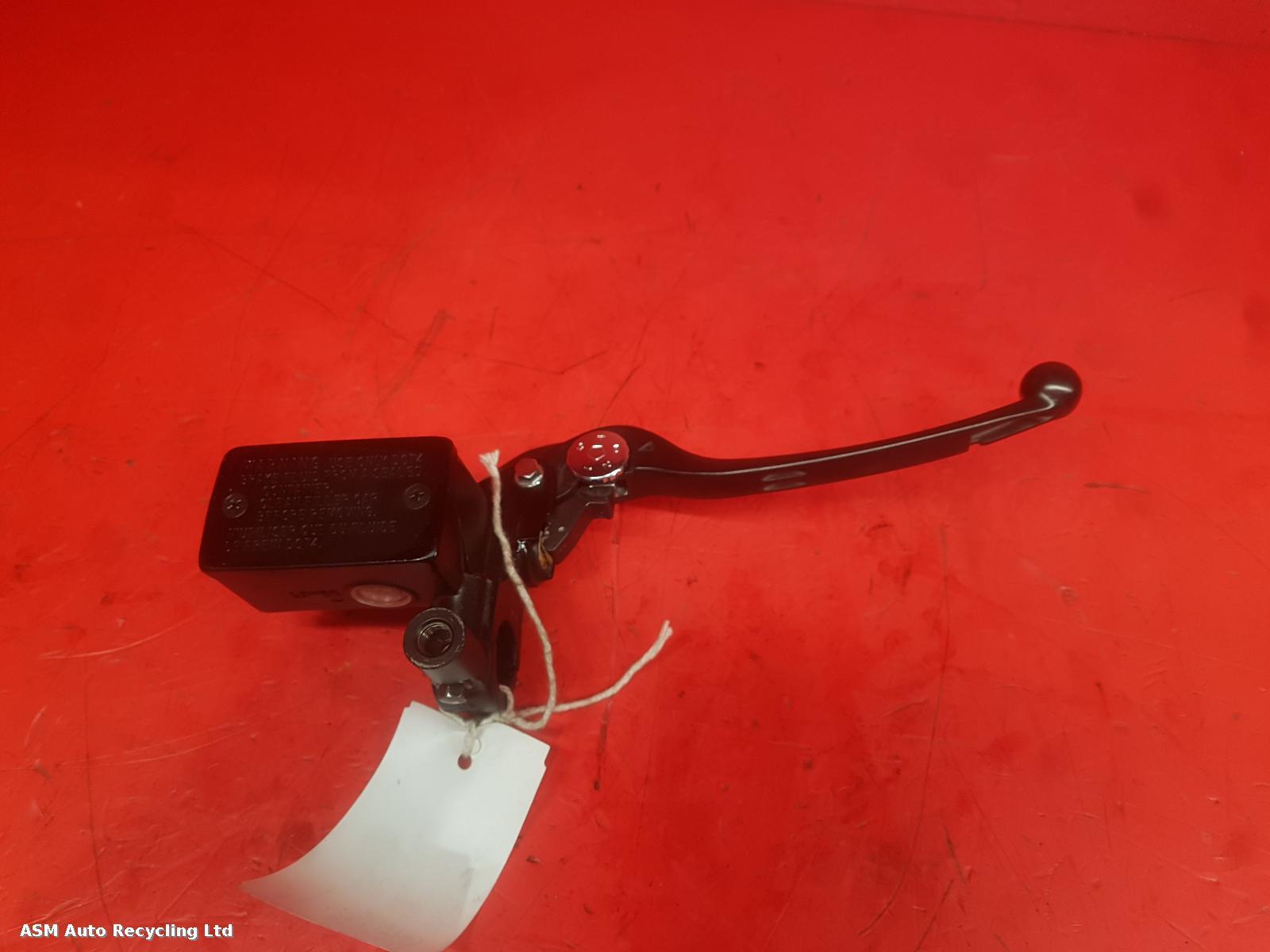 View Auto part Master Cylinder Suzuki V-strom 800re 2023