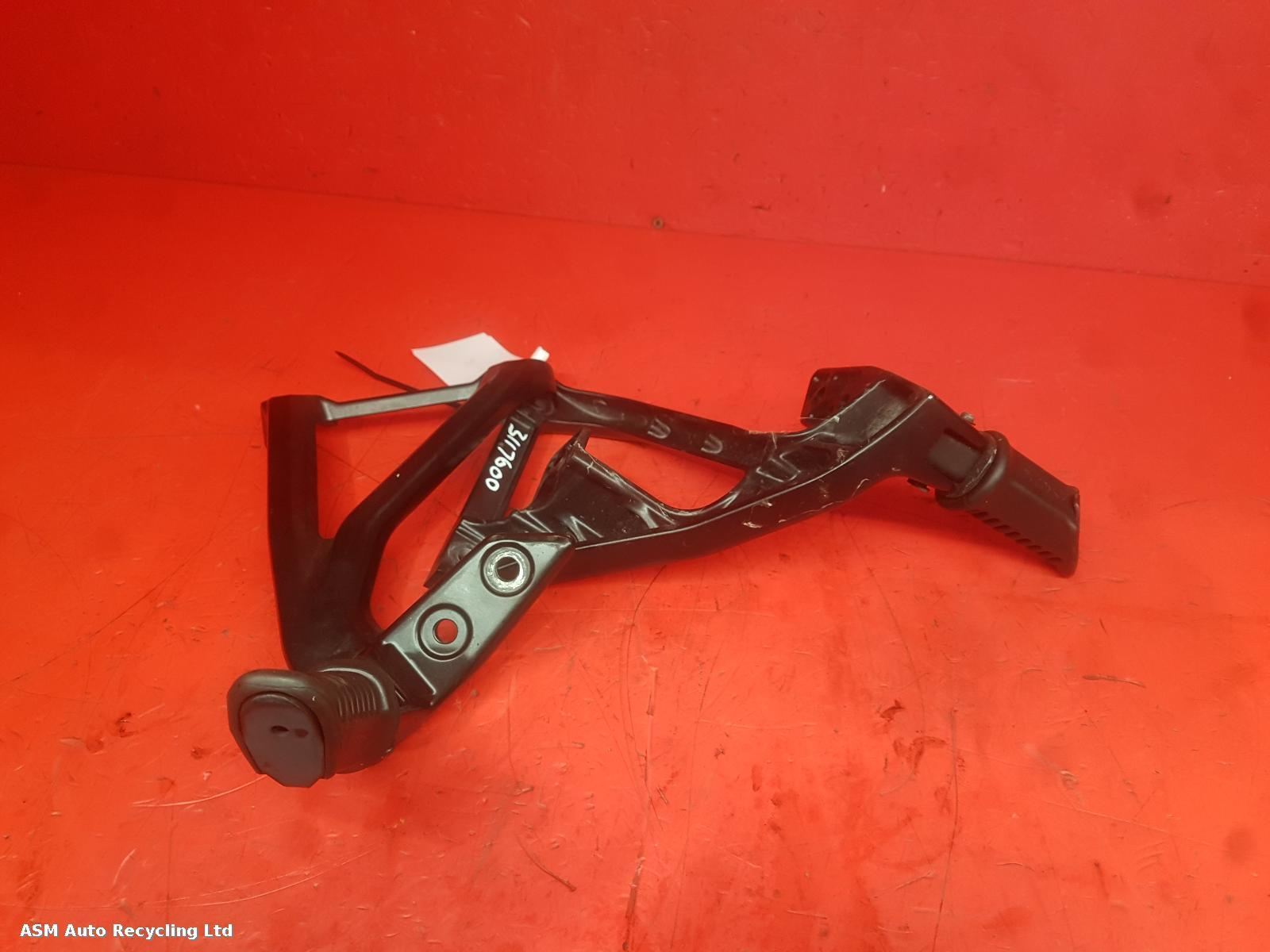 View Auto part Footpeg Suzuki V-strom 800re 2023