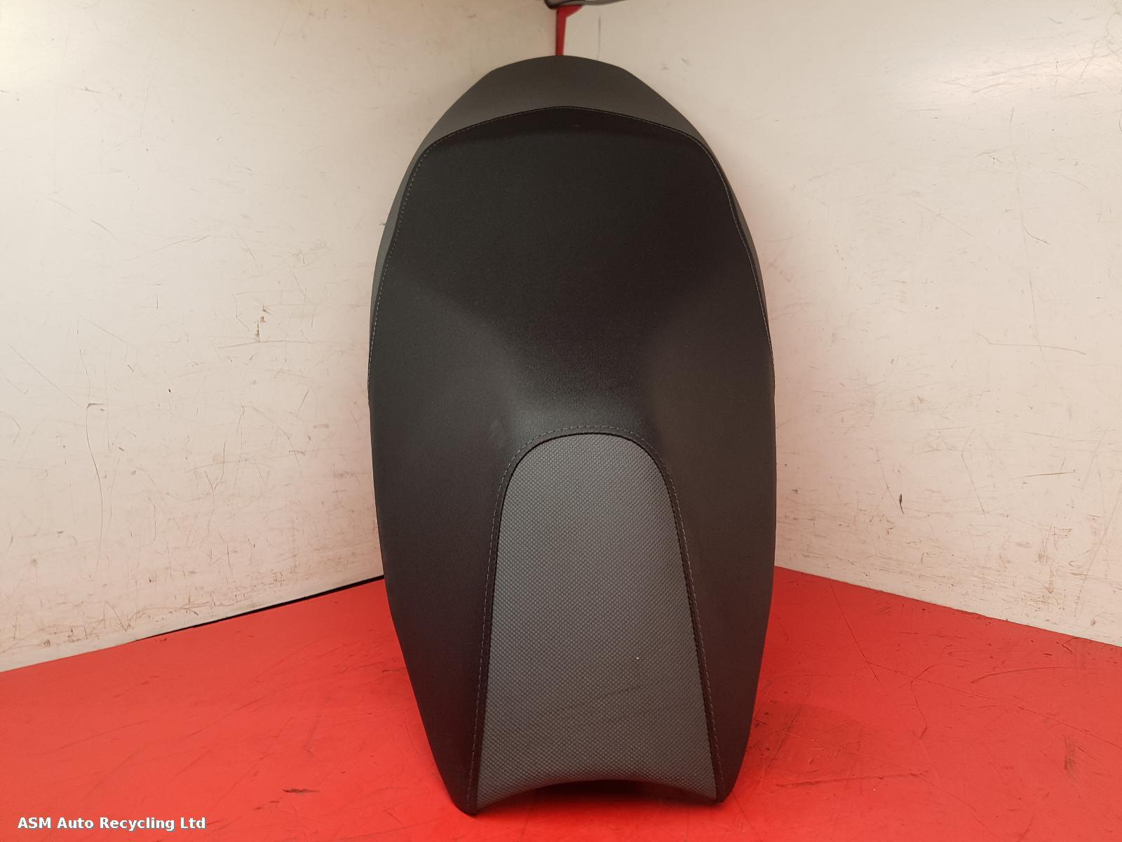View Auto part Front Seat Honda Ww 2022