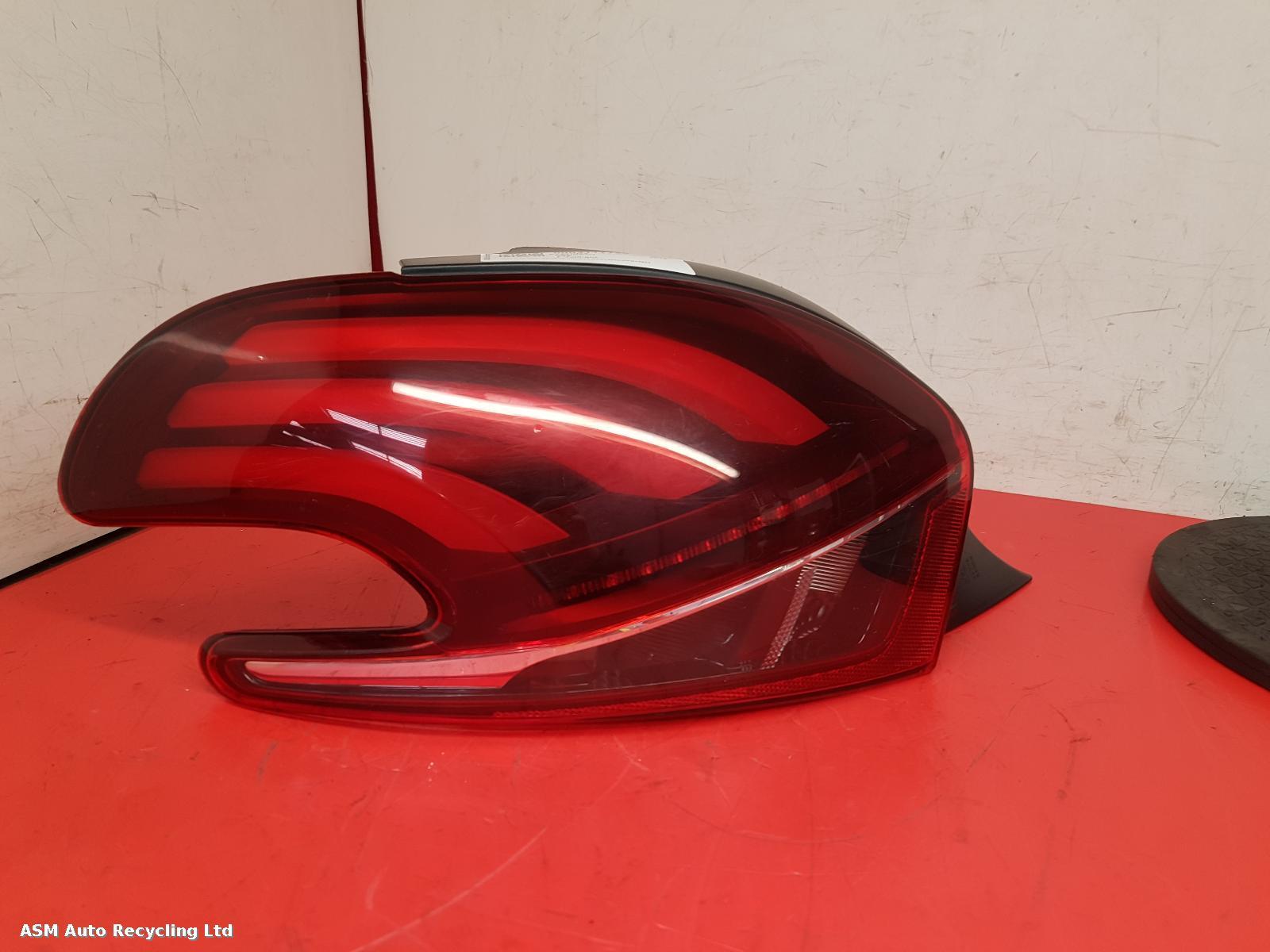 View Auto part L Taillight Peugeot 208 2016