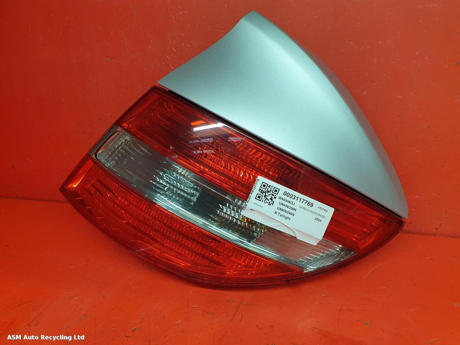 View Auto part R Taillight Mercedes Clc 2009
