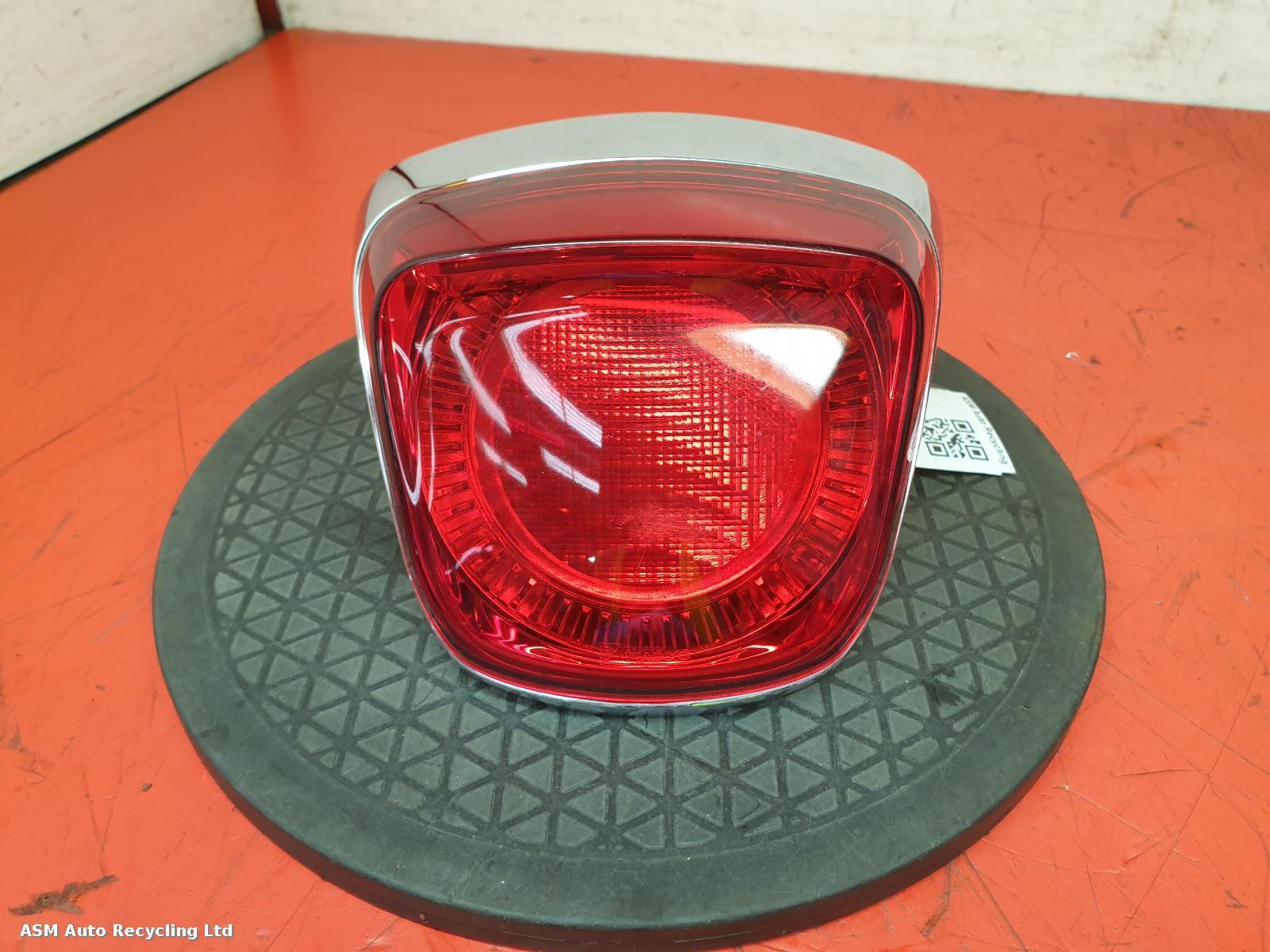View Auto part Taillight Vespa Sprint 125 2023