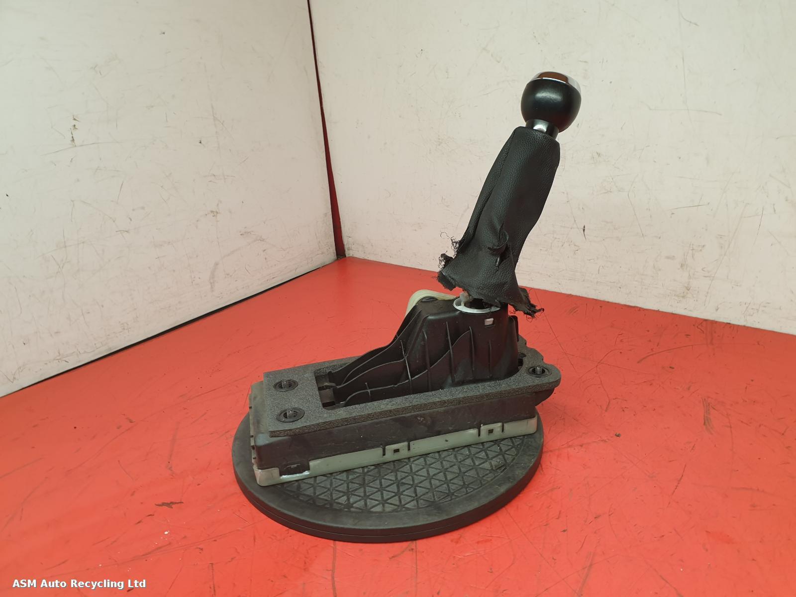View Auto part Gear Stick/Shifter Mini (bmw) Mini 2010