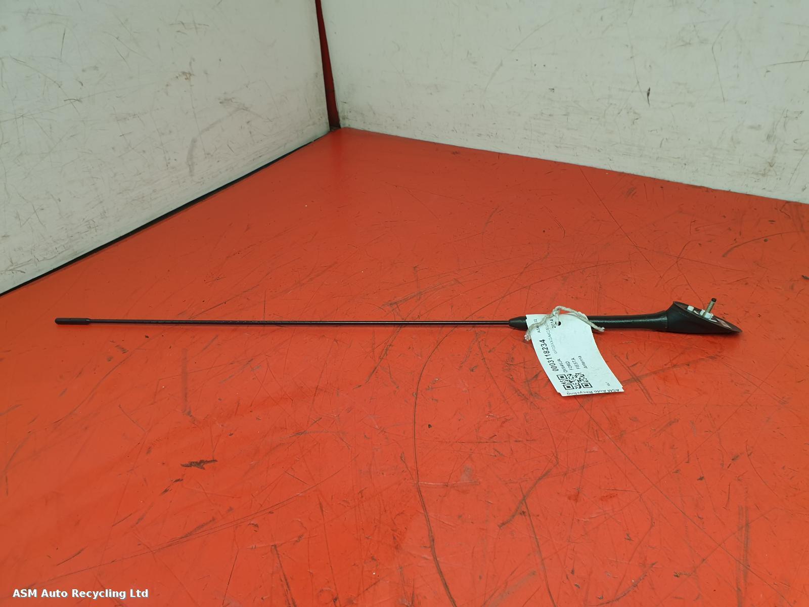 View Auto part Antenna Ford Fiesta 2014