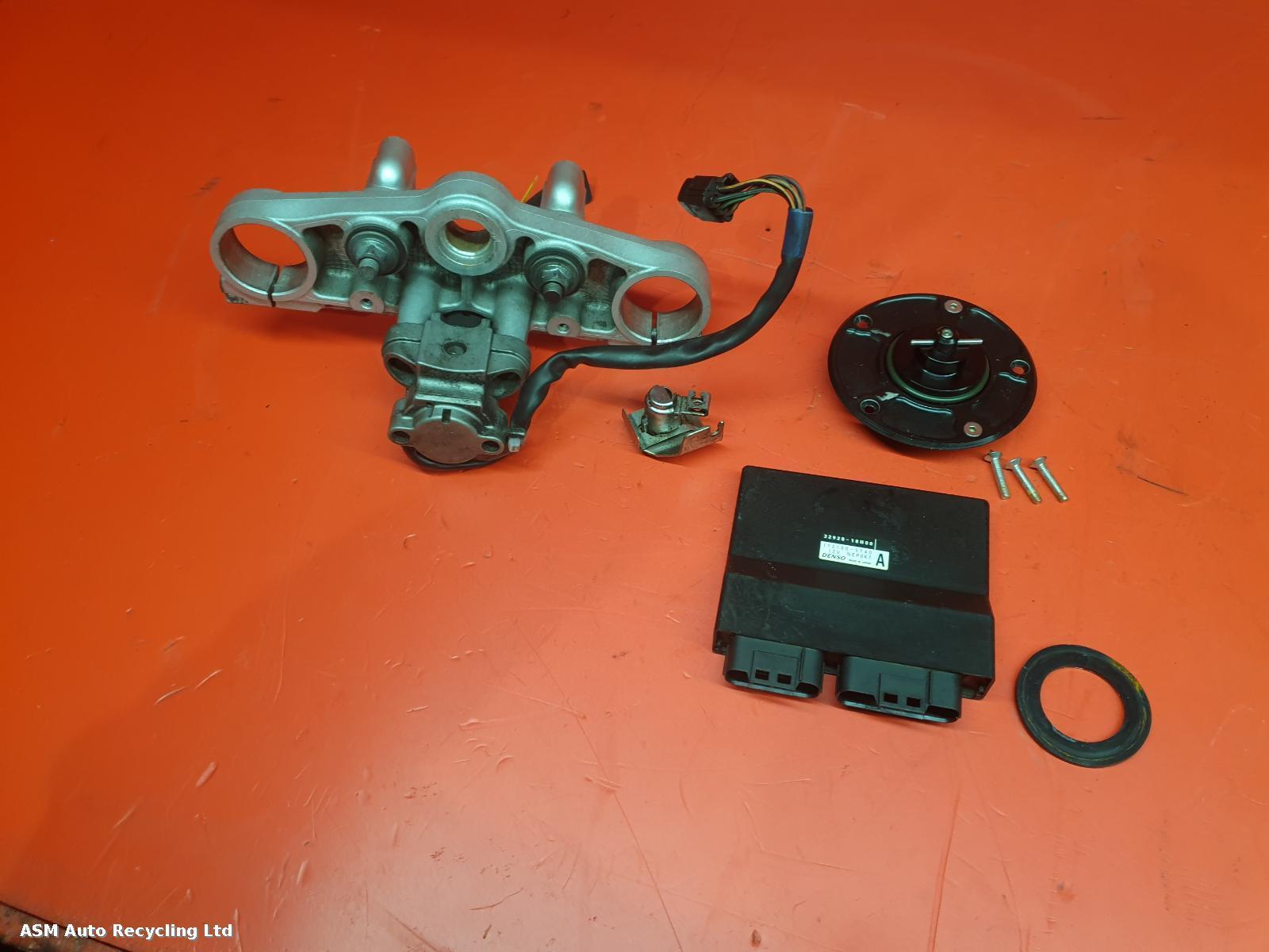 View Auto part Comp.Lock Set + Keys Suzuki Gsf 1250 2009