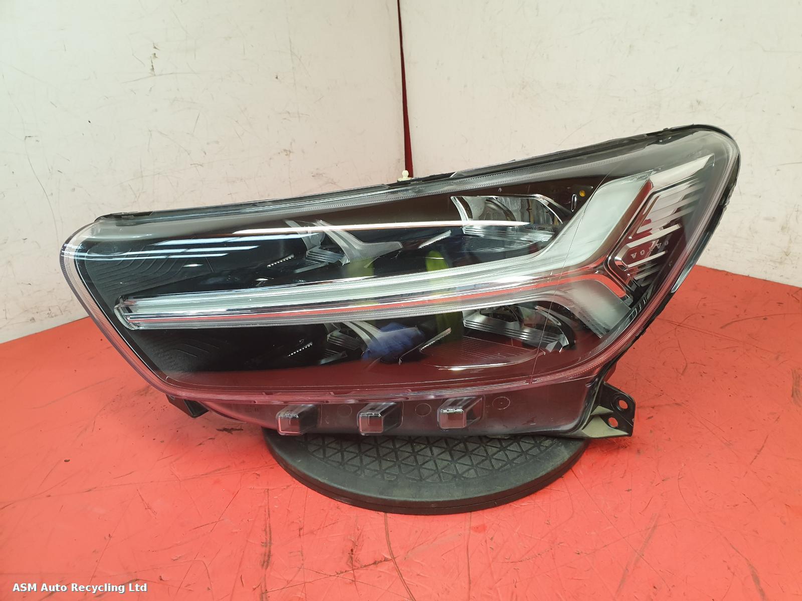 View Auto part L Headlamp Volvo Xc40 2020