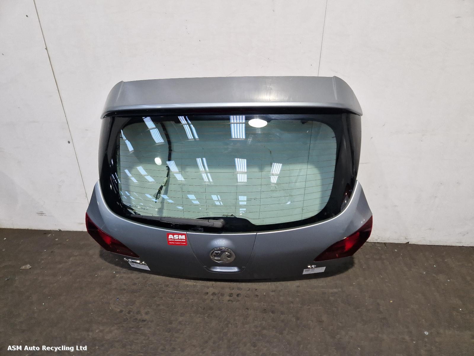 View Auto part Bootlid/Tailgate Vauxhall Astra 2010