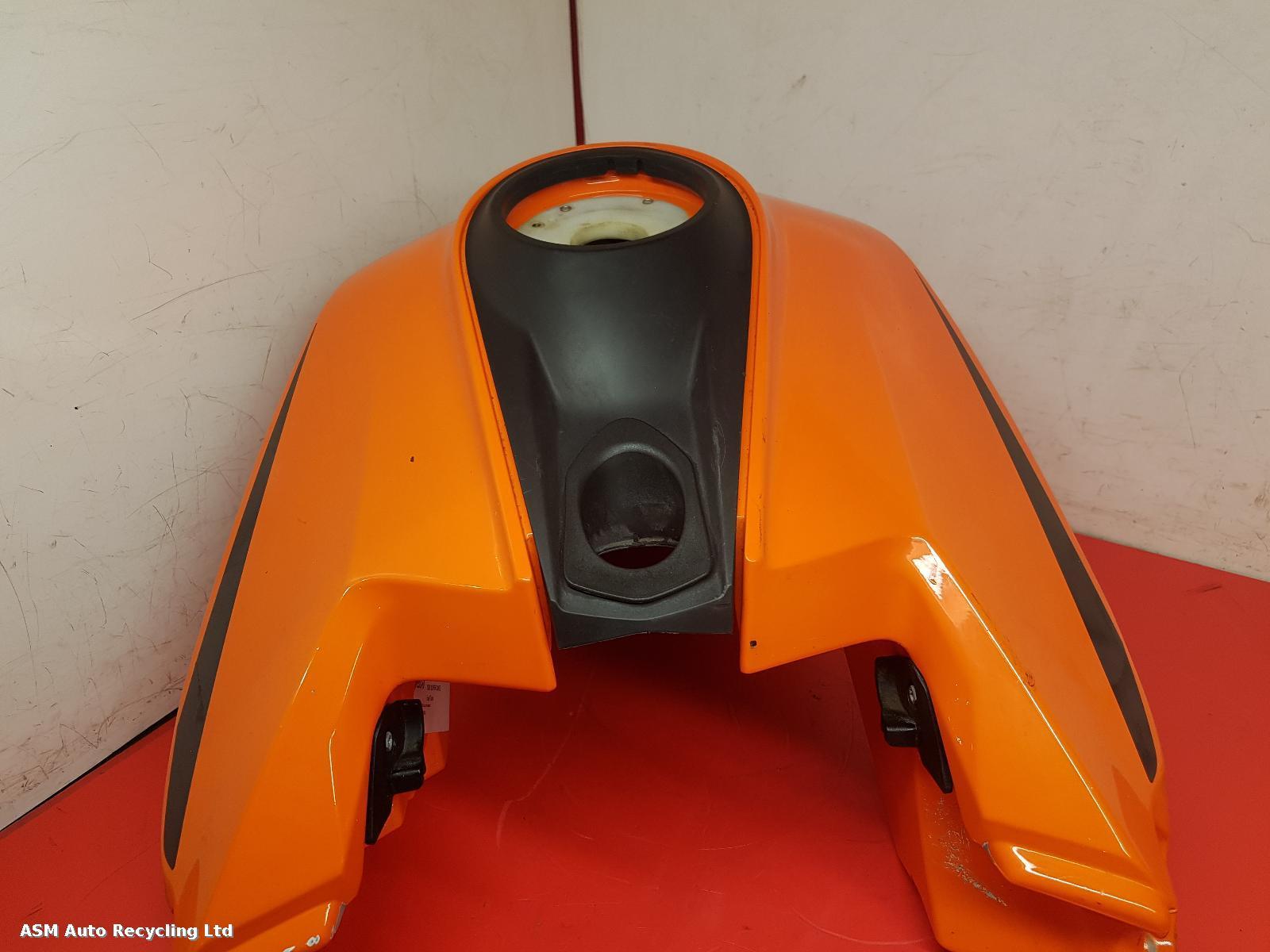 View Auto part Fuel Tank Ktm 1290 Super Duke 2015