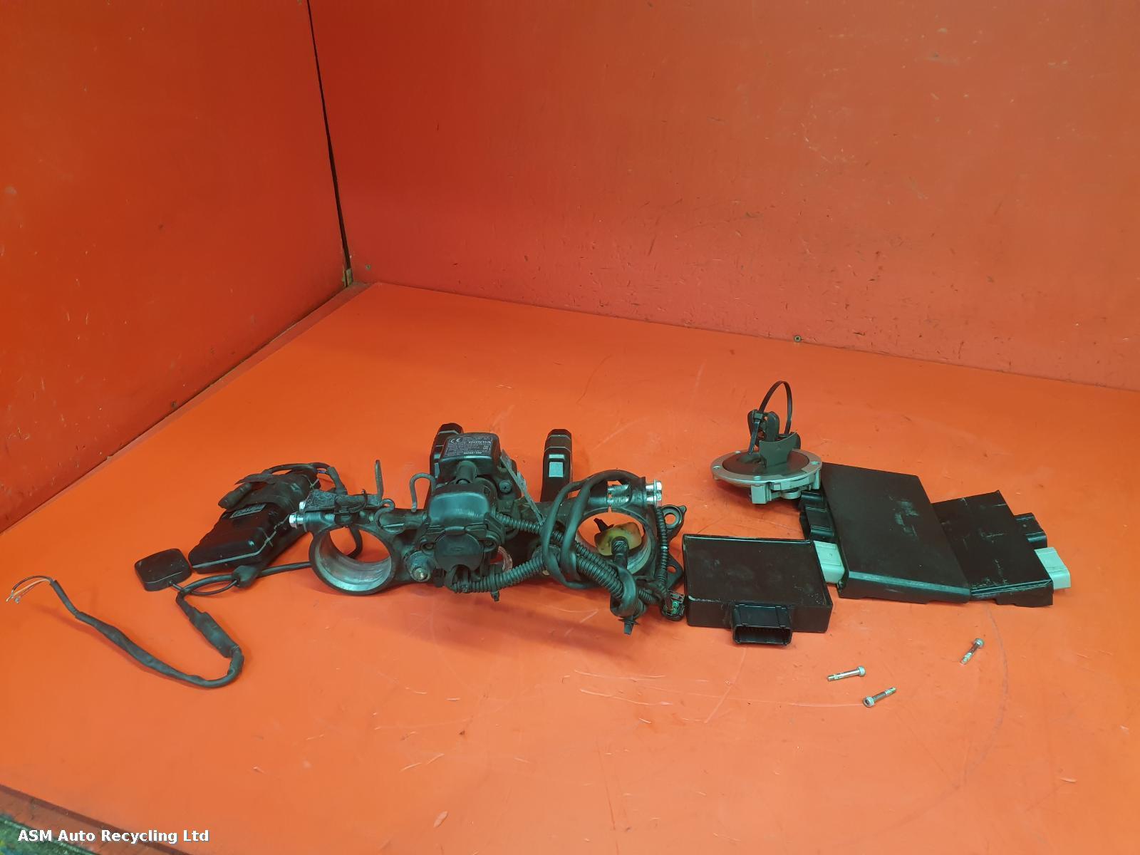 View Auto part Comp.Lock Set + Keys Honda Crf1100l 2019