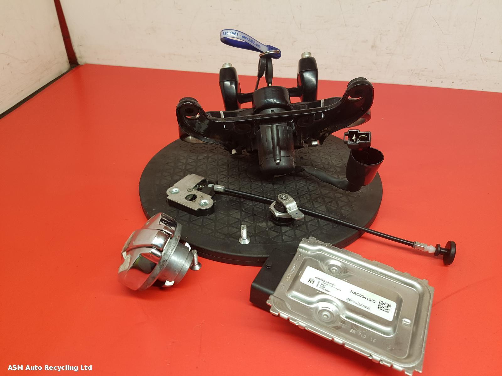 View Auto part Comp.Lock Set + Keys Royal Enfield Interceptor 2022
