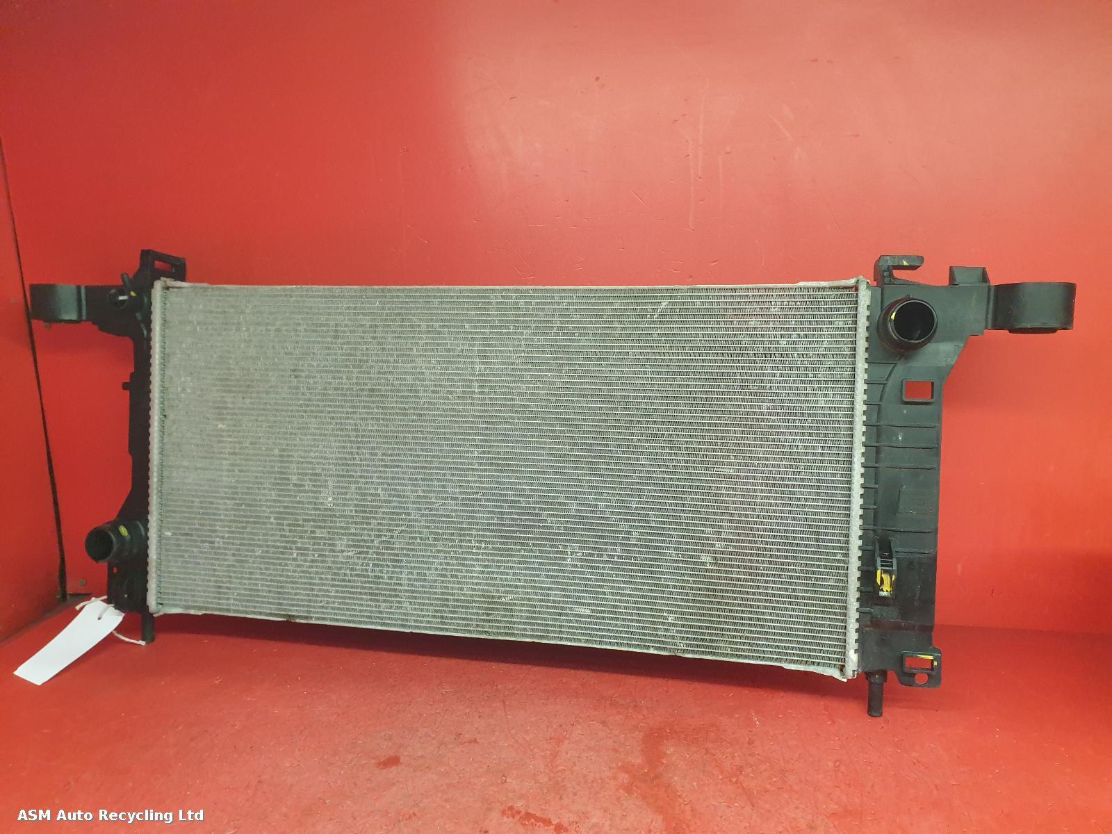 View Auto part Radiator Volvo Xc40 2020