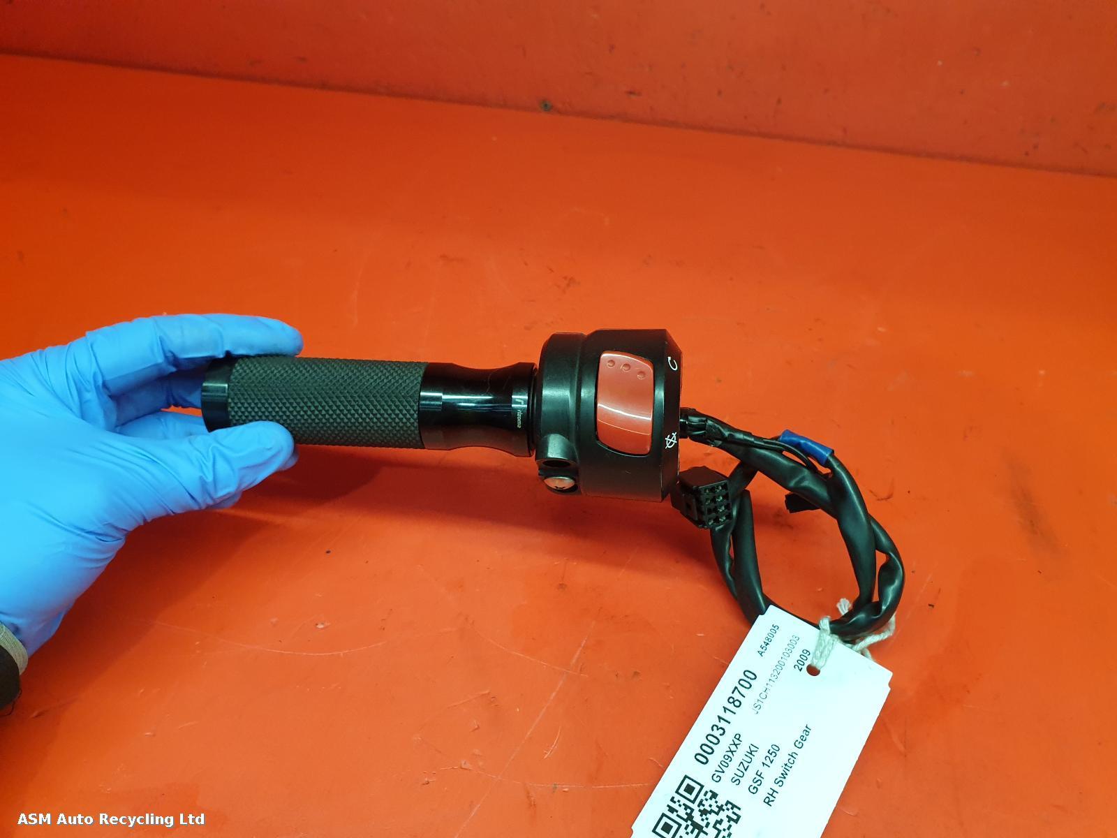 View Auto part RH Switch Gear Suzuki Gsf 1250 2009