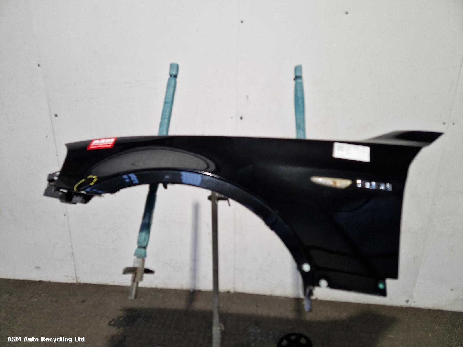 View Auto part L Wing Bmw X3 2004