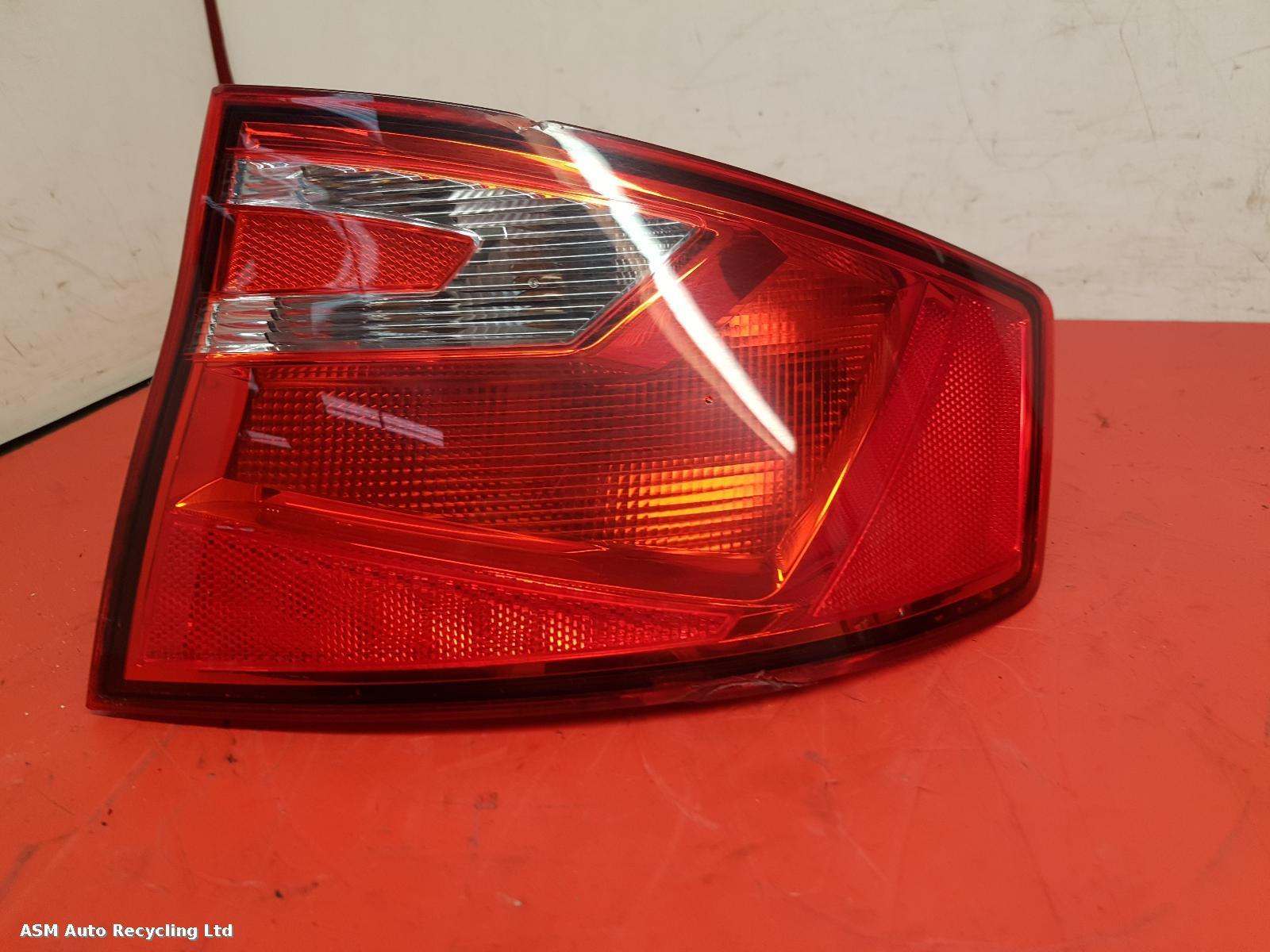 View Auto part R Taillight Seat Toledo 2014