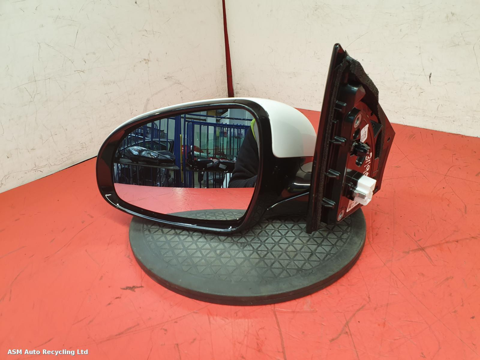 View Auto part L Door Mirror Kia Sportage 2020