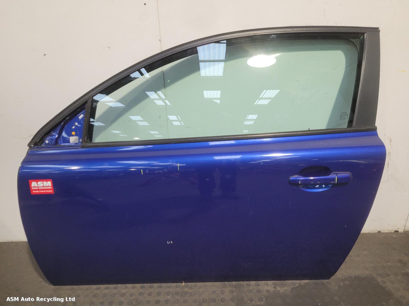View Auto part L Front Door Volvo C30 2009