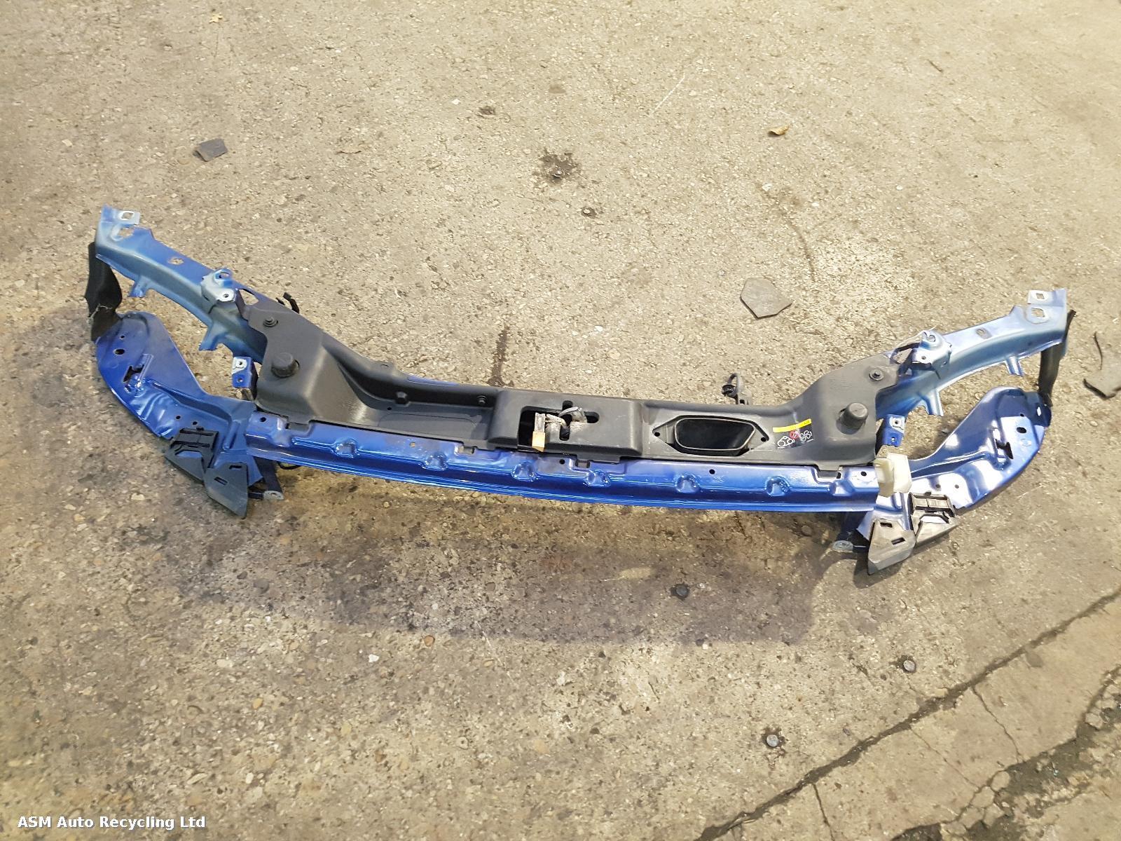 View Auto part Front Panel Volvo C30 2009