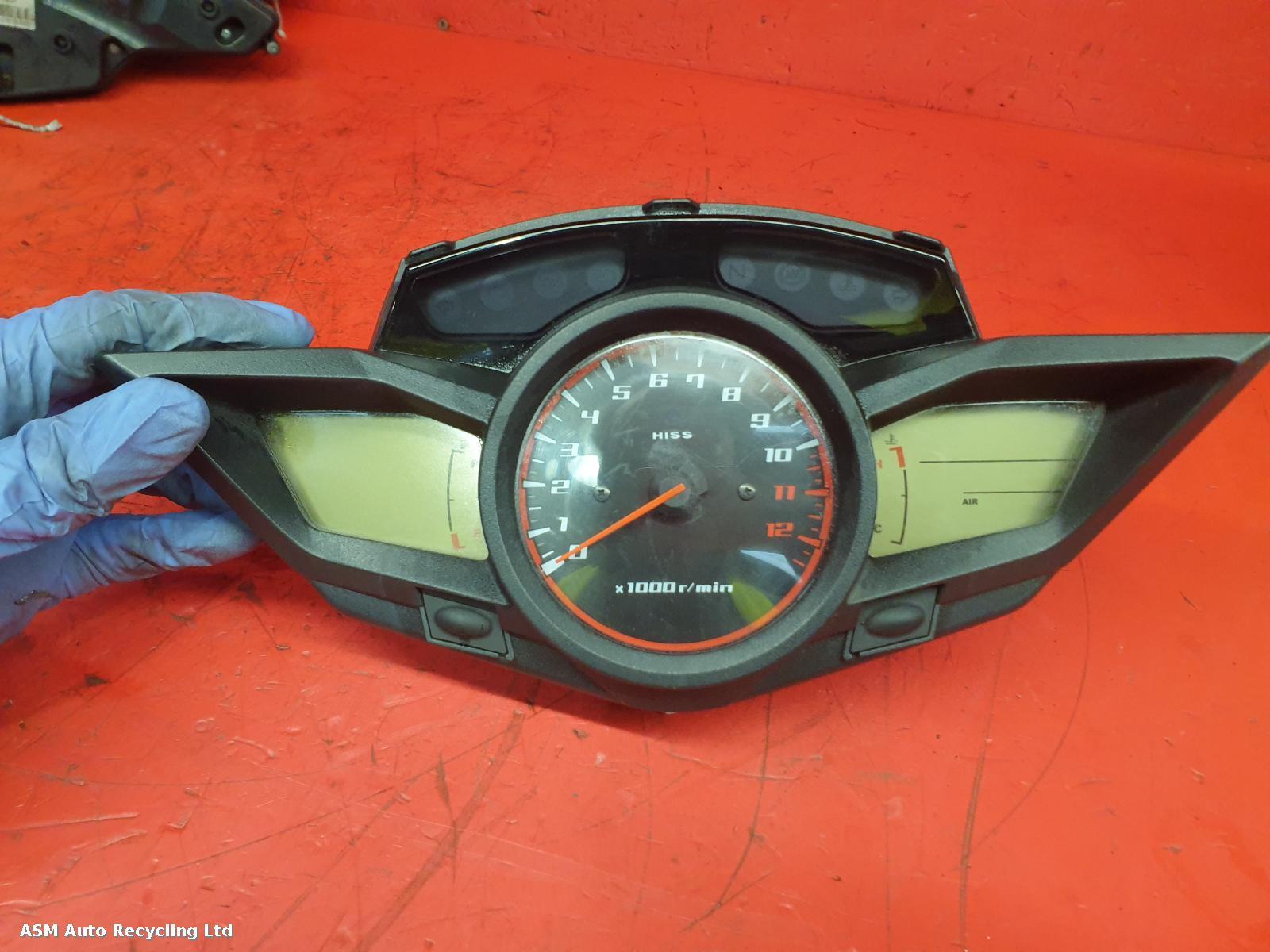 View Auto part Speedometer Honda Vfr 1200 2010