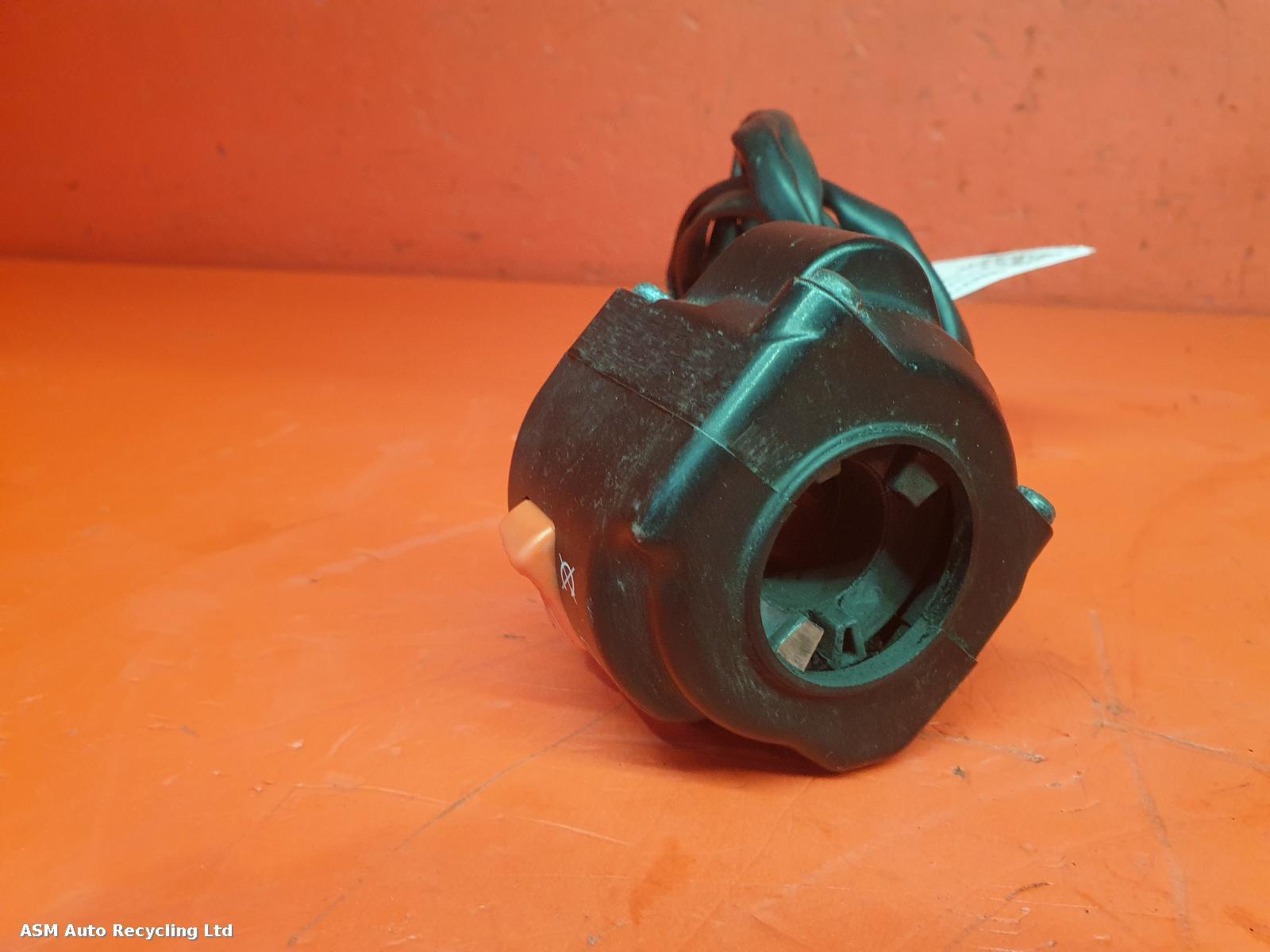 View Auto part RH Switch Gear Ktm 690 Duke 2017