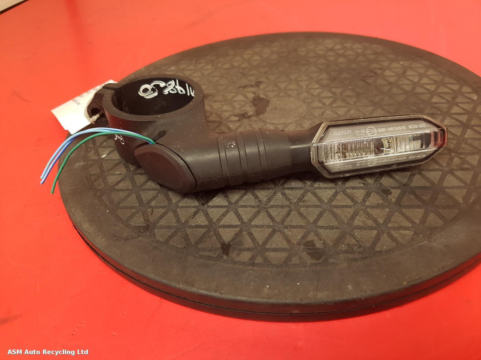 View Auto part R Repeater Lamp Honda Cb650r 2021