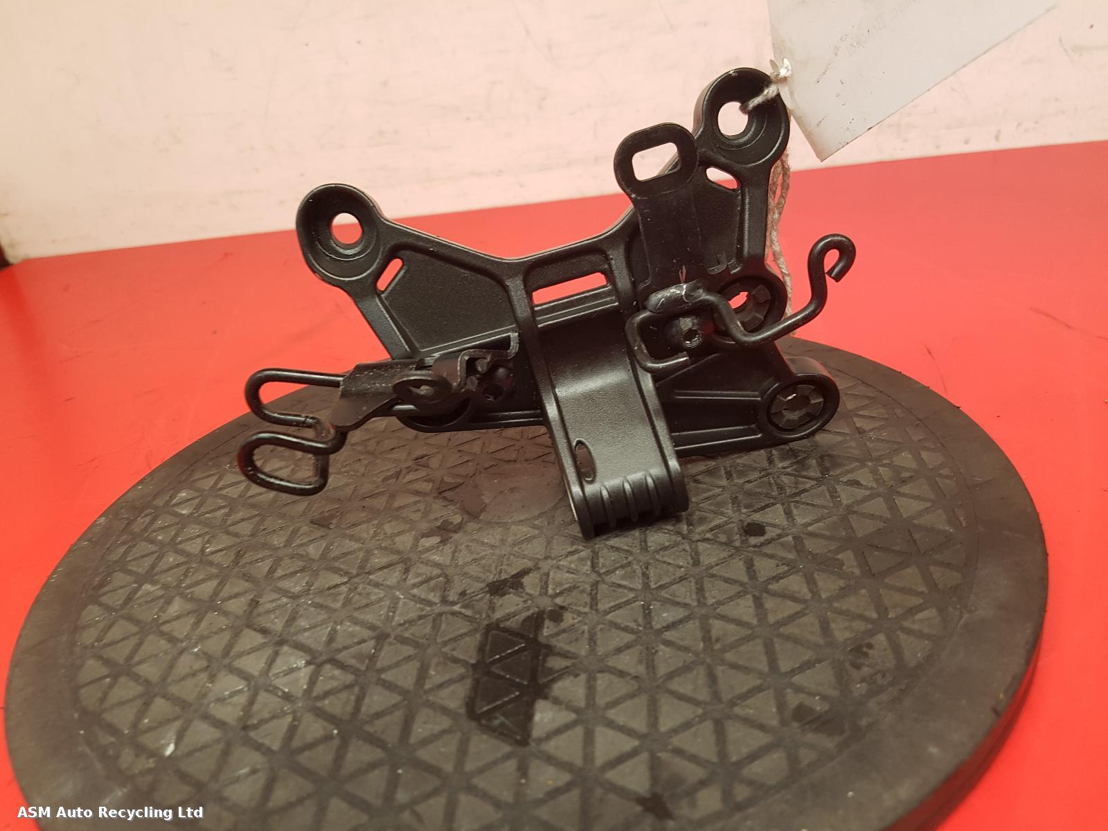 View Auto part Misc Bracket Honda Cb650r 2021