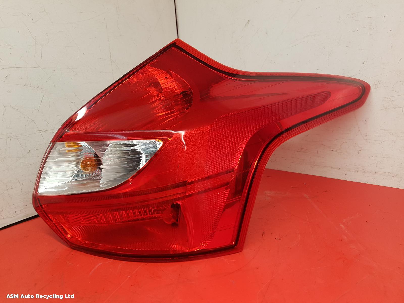 View Auto part R Taillight Ford Focus 2012