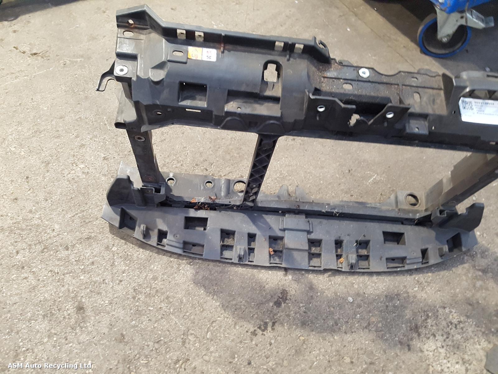 View Auto part Front Panel Ford Fiesta 2009