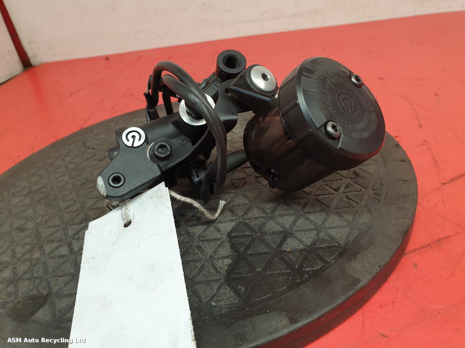 View Auto part Master Cylinder Ktm 1290 Super Duke R Evo 2023