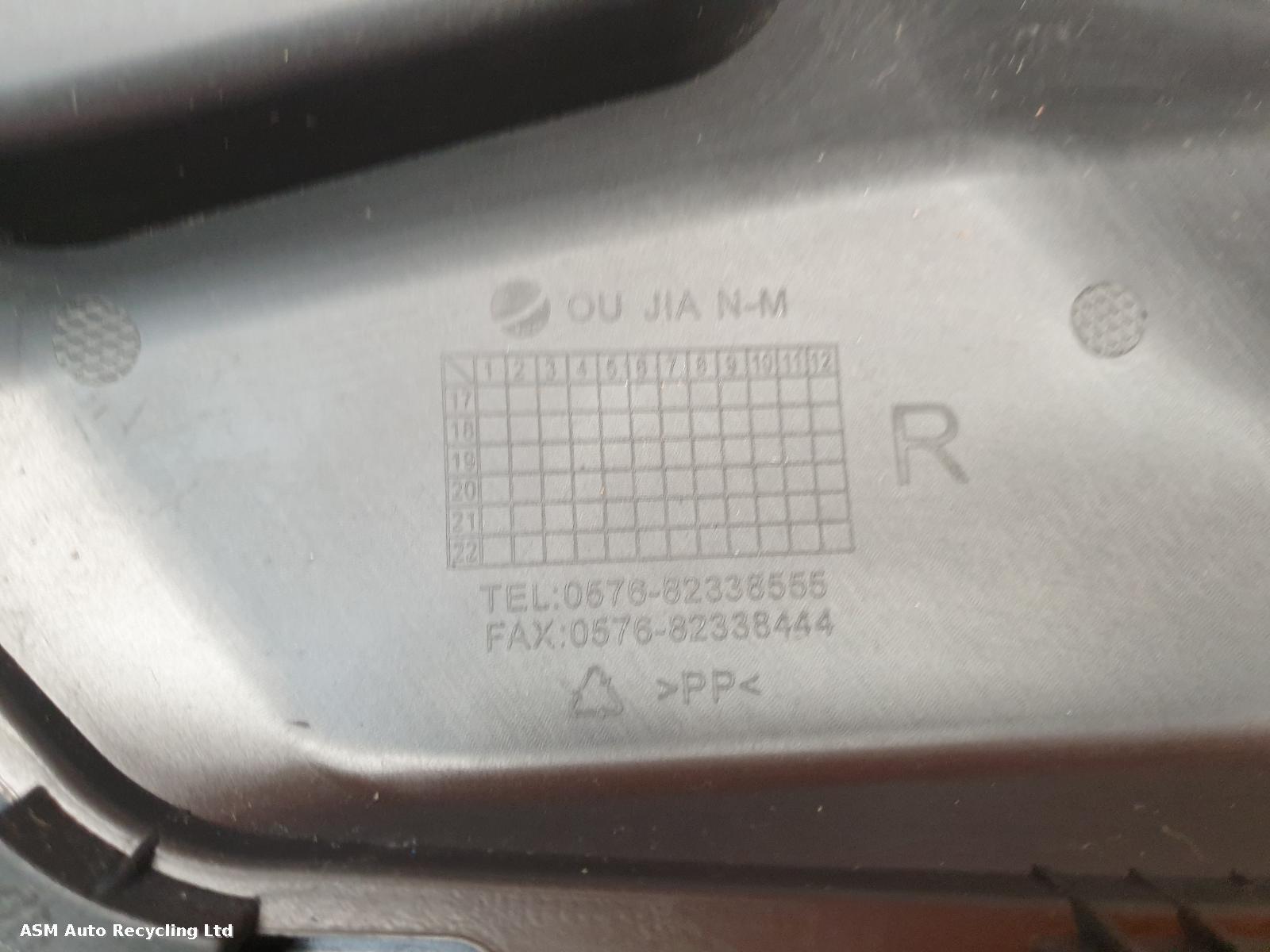 View Auto part Seat Cowl Wk Maxi Mxi 125 2023