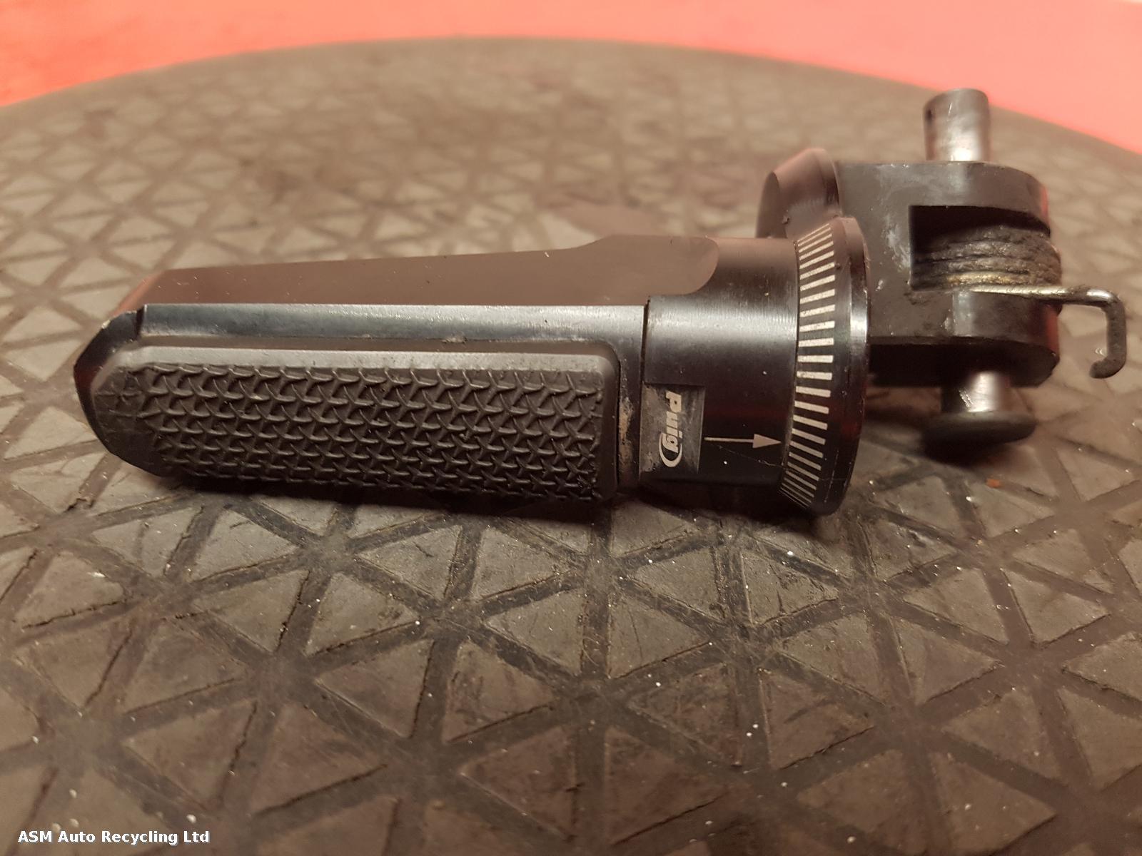 View Auto part Right Footrest Honda Cbr 650 Ra-m 2021
