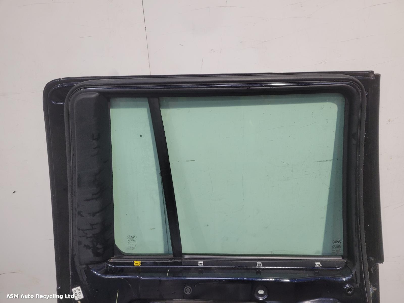 View Auto part L Rear Door Land Rover Discovery 2007