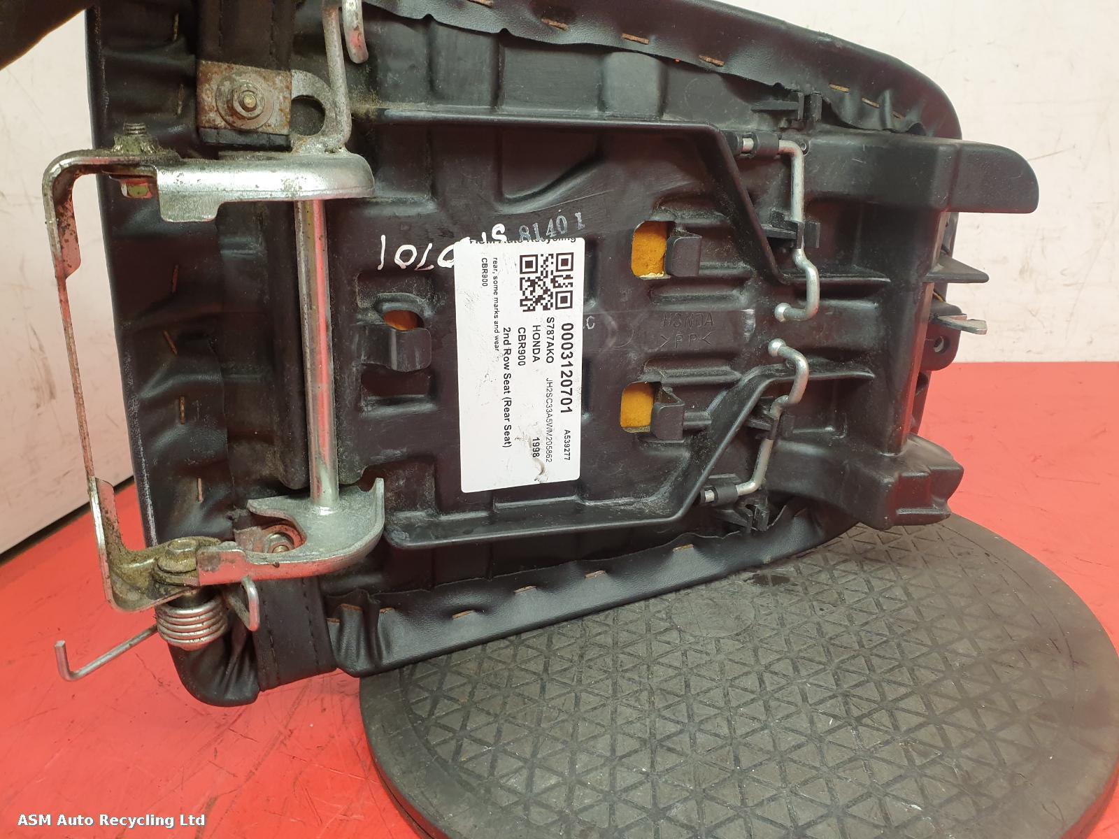 View Auto part 2nd Seat (Rear Seat) Honda Cbr 900 Rr-w 1998